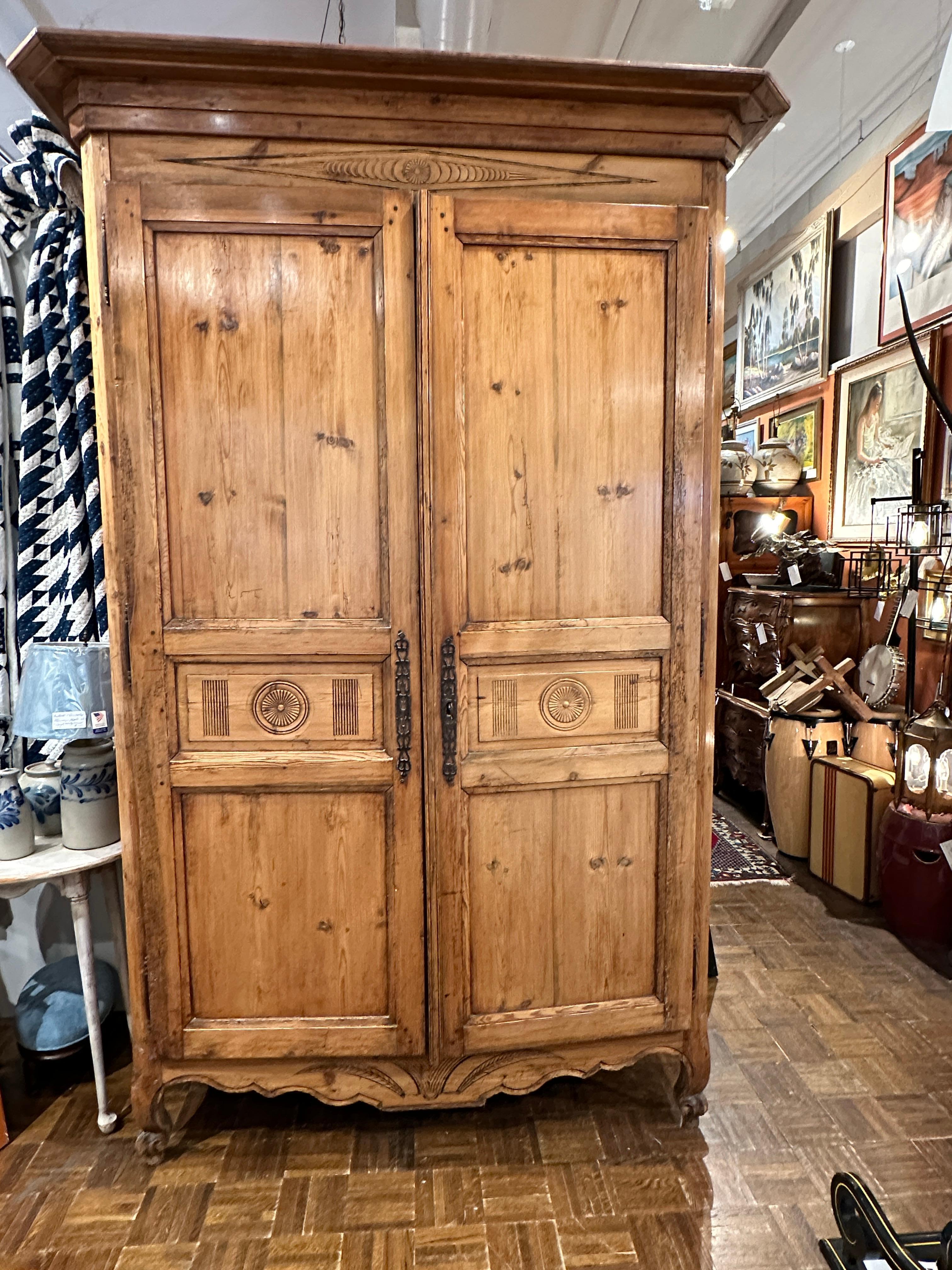 Antique Pine Armoire, 19th Century French For Sale 3