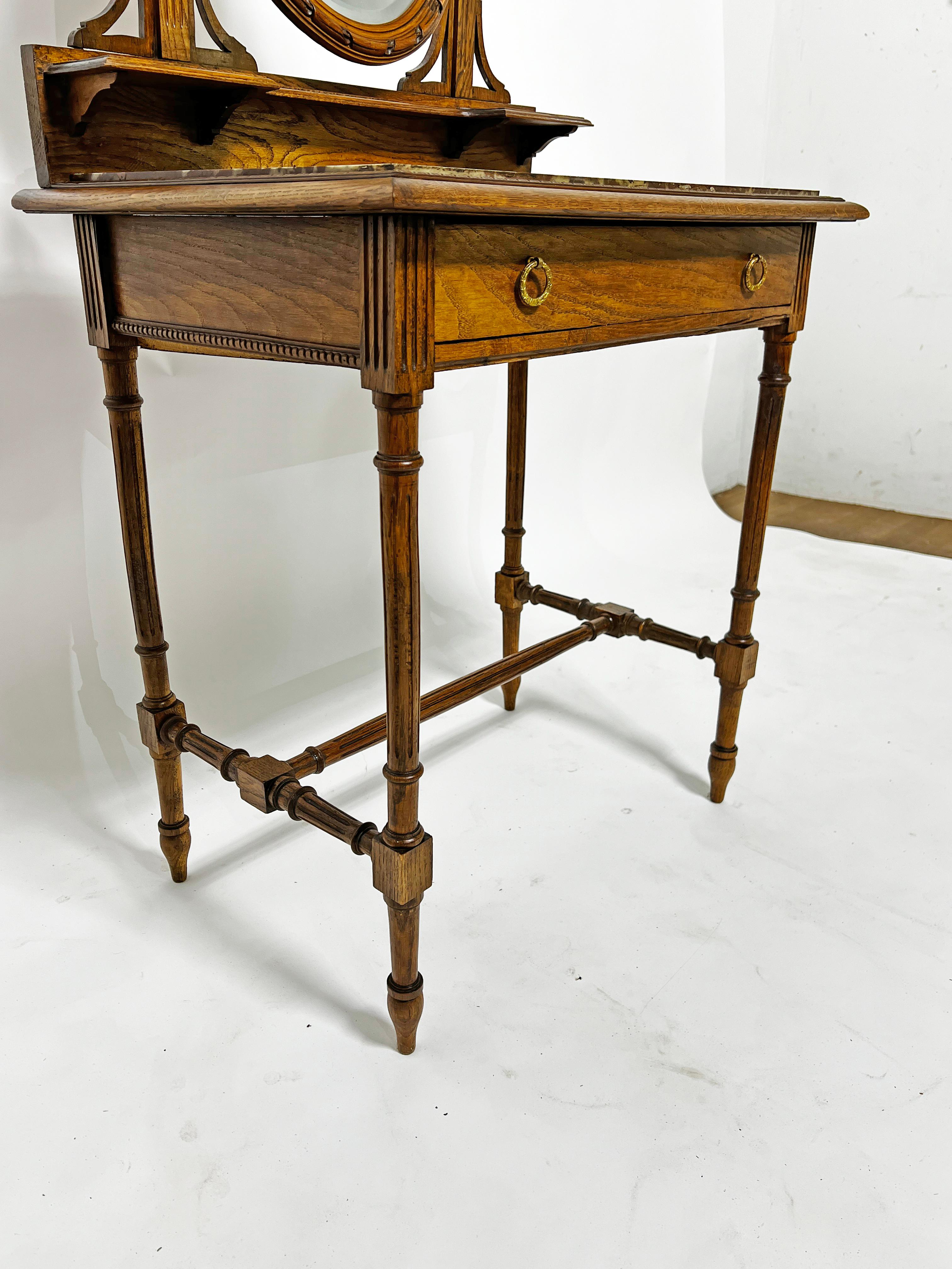 XIXe siècle Table de toilette française ancienne du 19ème siècle avec plateau en marbre en vente