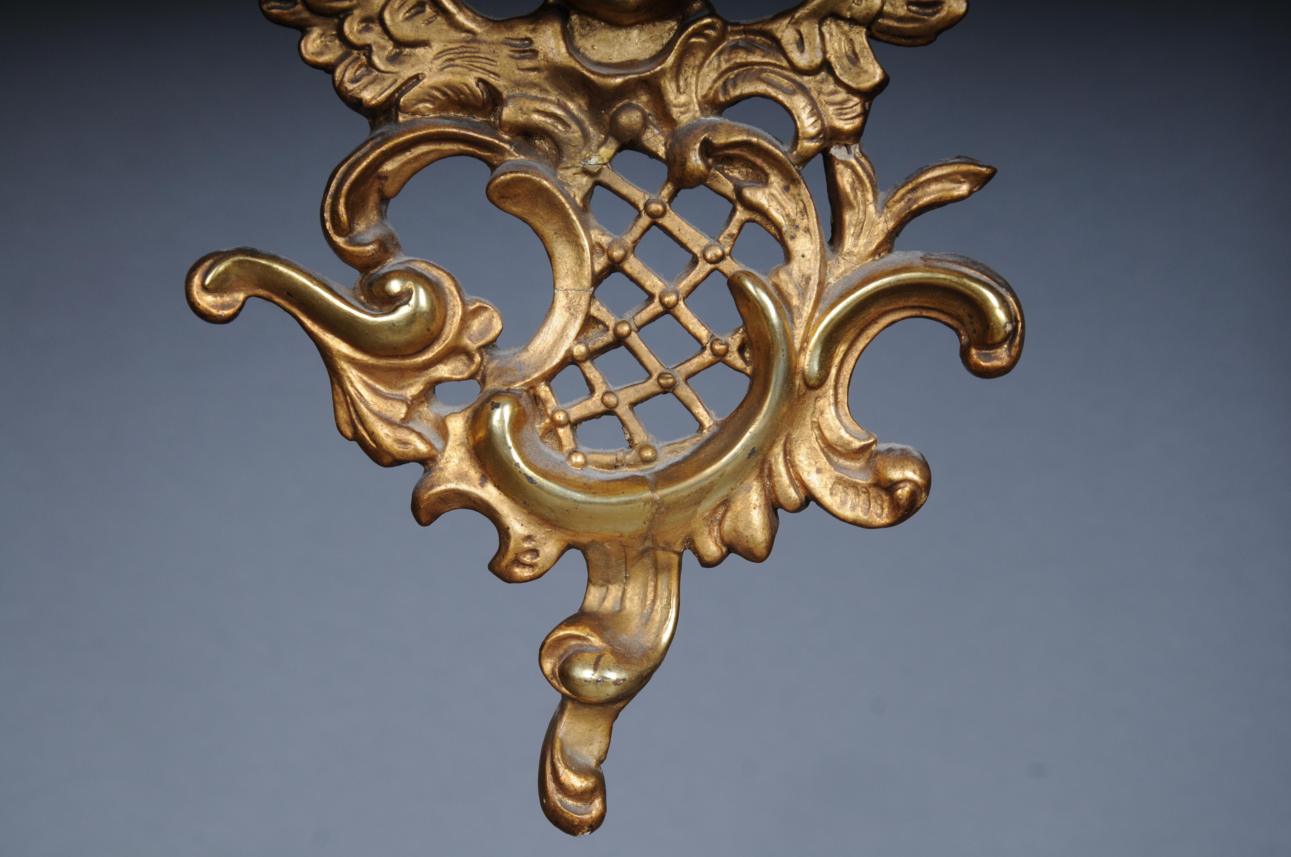 19th Century Antique gilded Rococo wall mirror For Sale 3