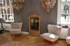 Specchio francese antico del XIX secolo in legno dorato e intagliato Louis Philippe