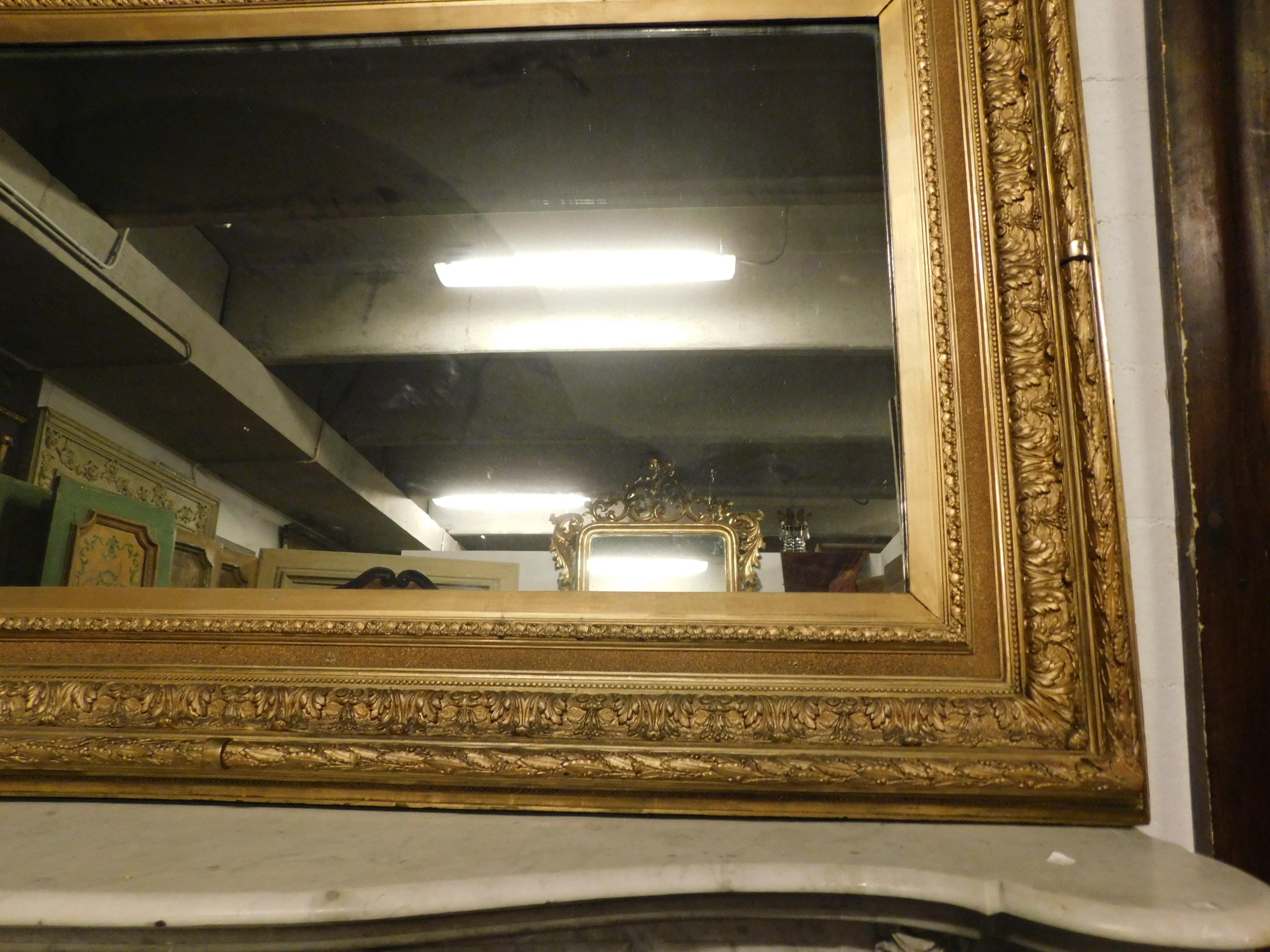 19th Century Antique Gilded Mirror with Floral Sculptures 1