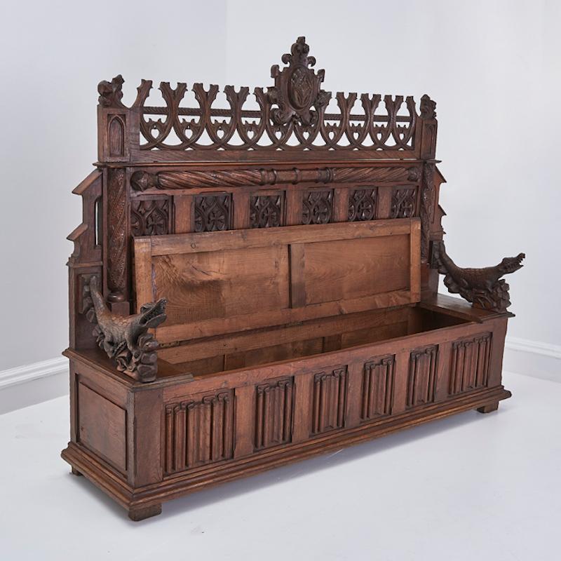 Banc d'église néo-gothique ancien du 19ème siècle en vente 2