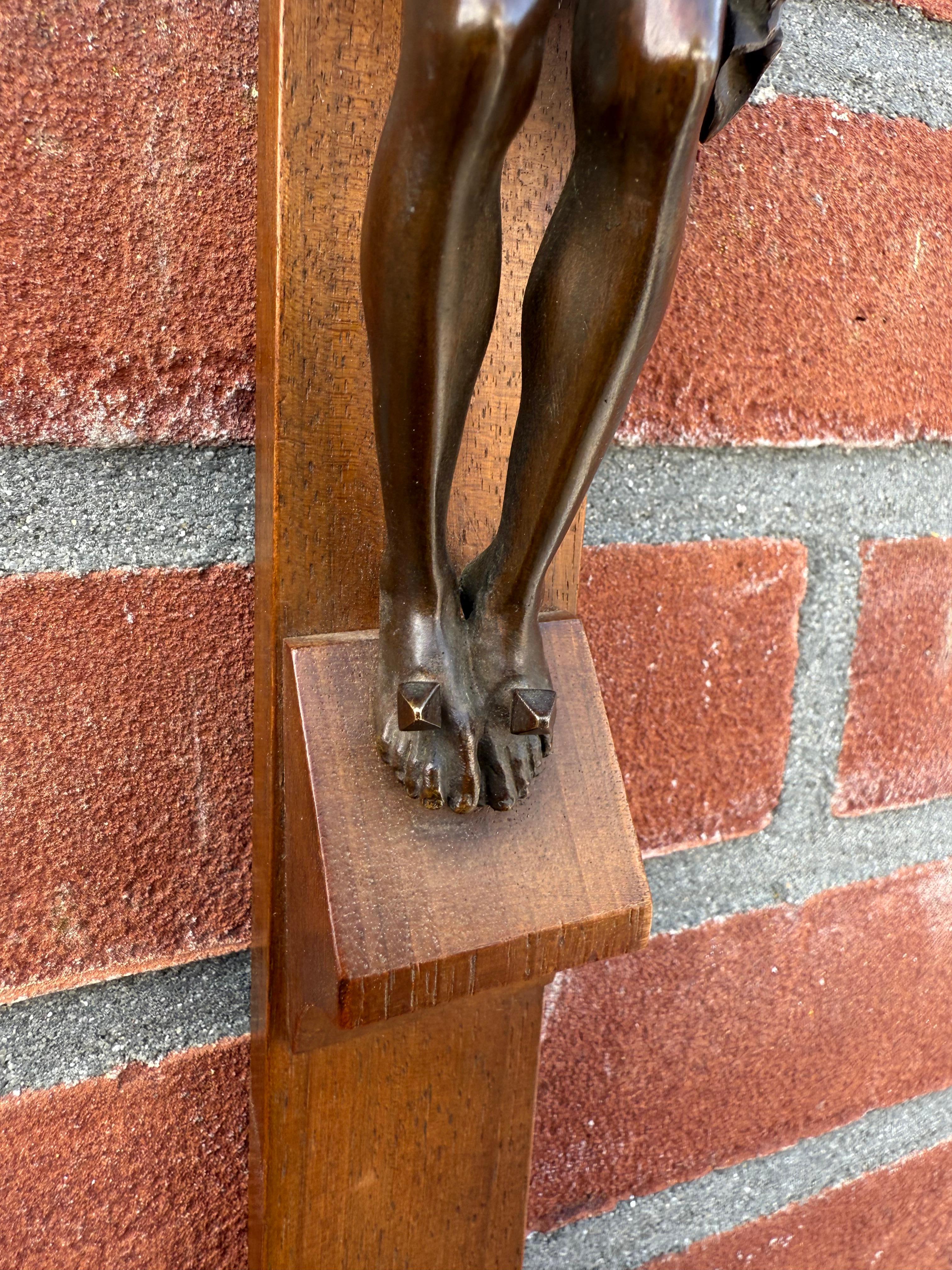 19th Century, Antique, Great Quality Bronze Wall Crucifix Signed: F. Barbedienne For Sale 4