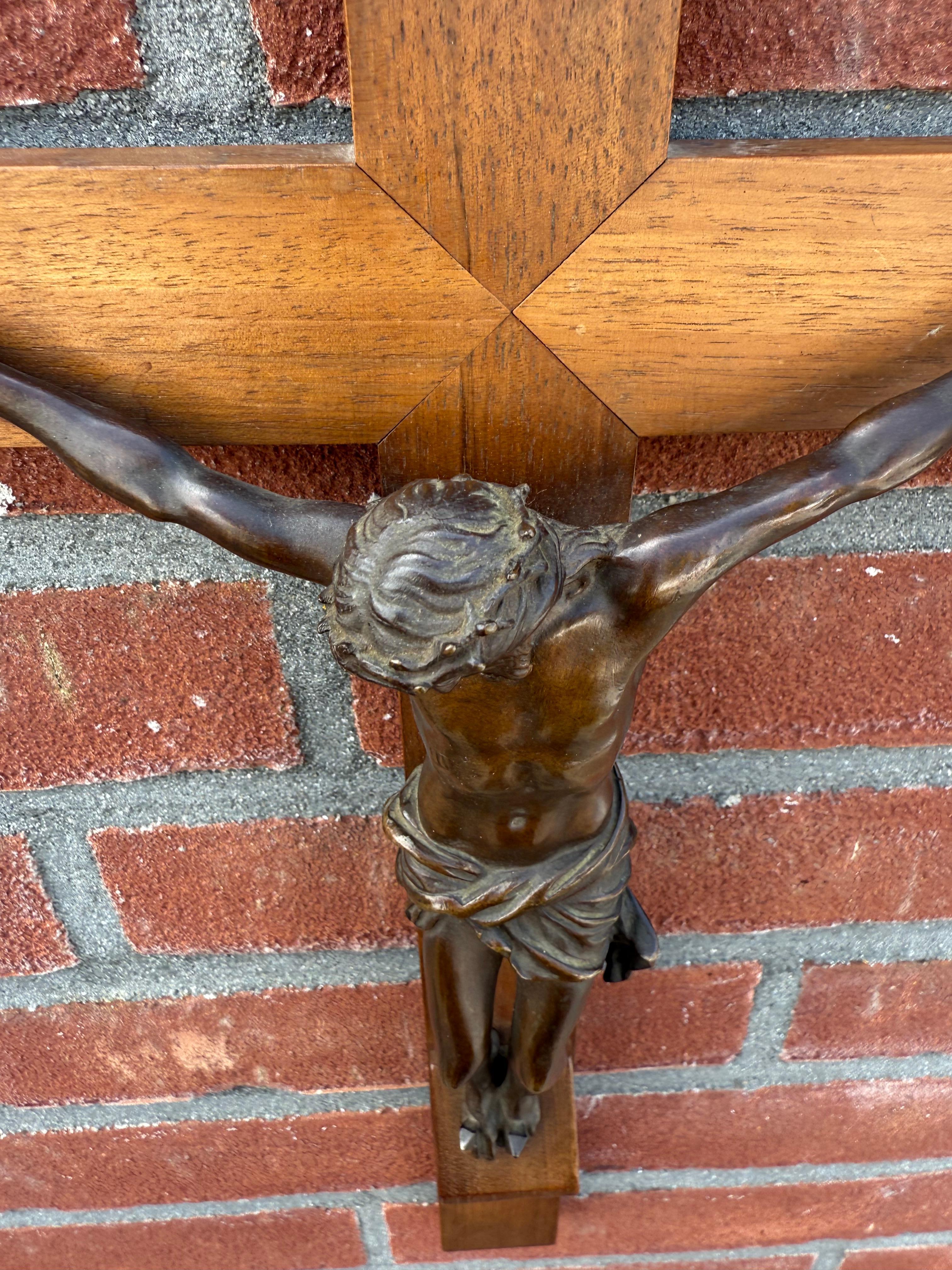 19th Century, Antique, Great Quality Bronze Wall Crucifix Signed: F. Barbedienne For Sale 6