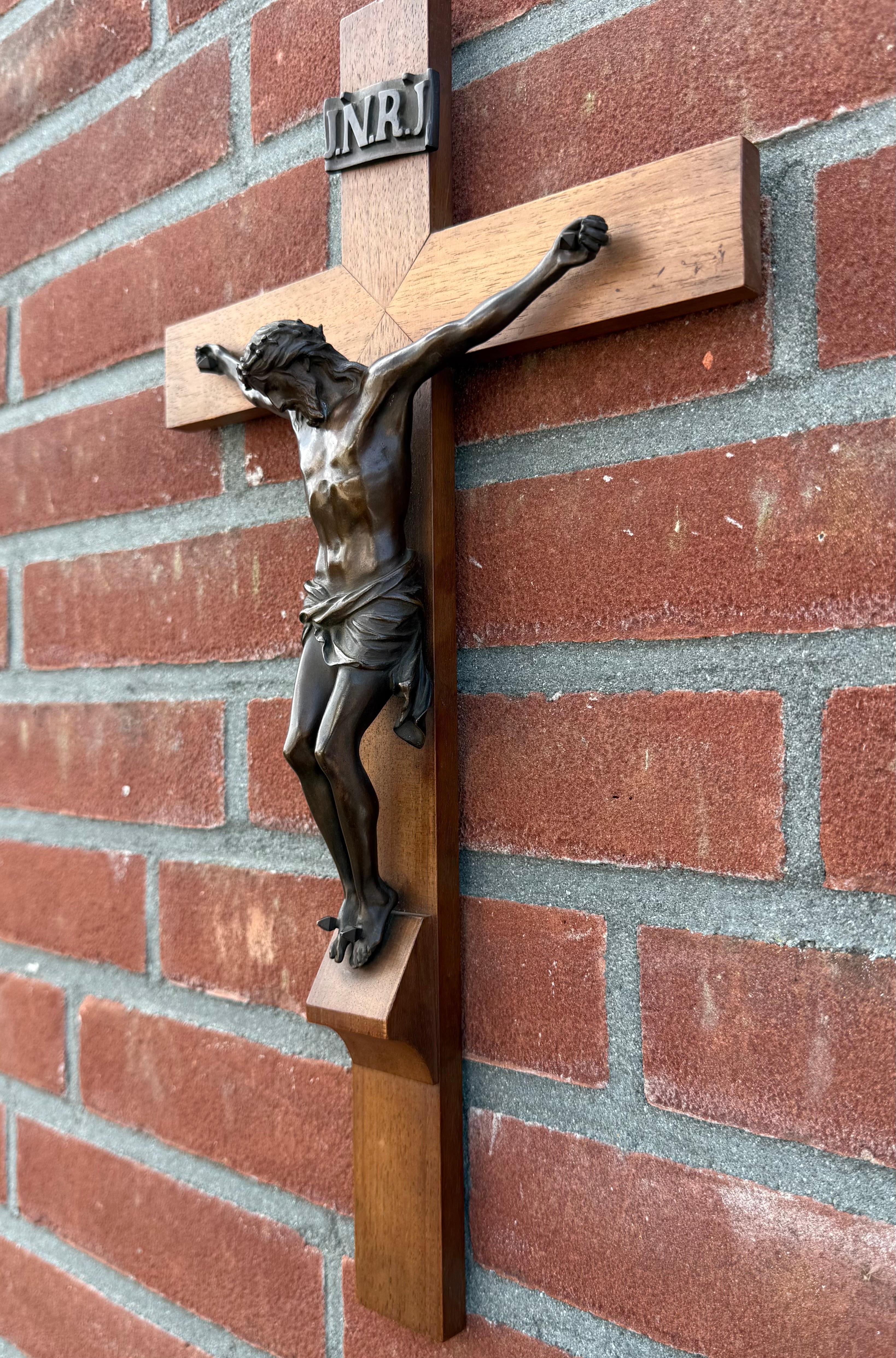 19th Century, Antique, Great Quality Bronze Wall Crucifix Signed: F. Barbedienne For Sale 7