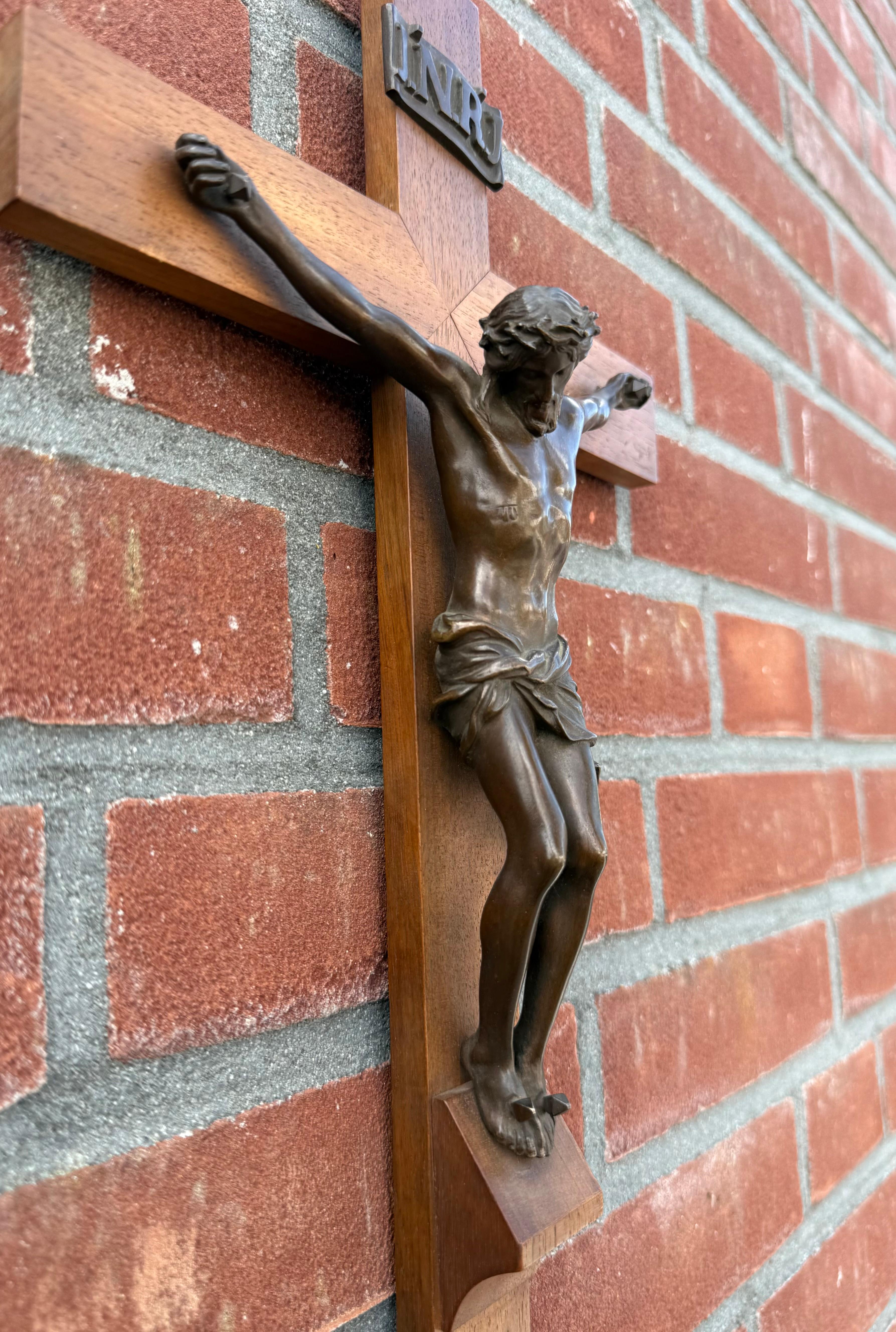 19th Century, Antique, Great Quality Bronze Wall Crucifix Signed: F. Barbedienne For Sale 9