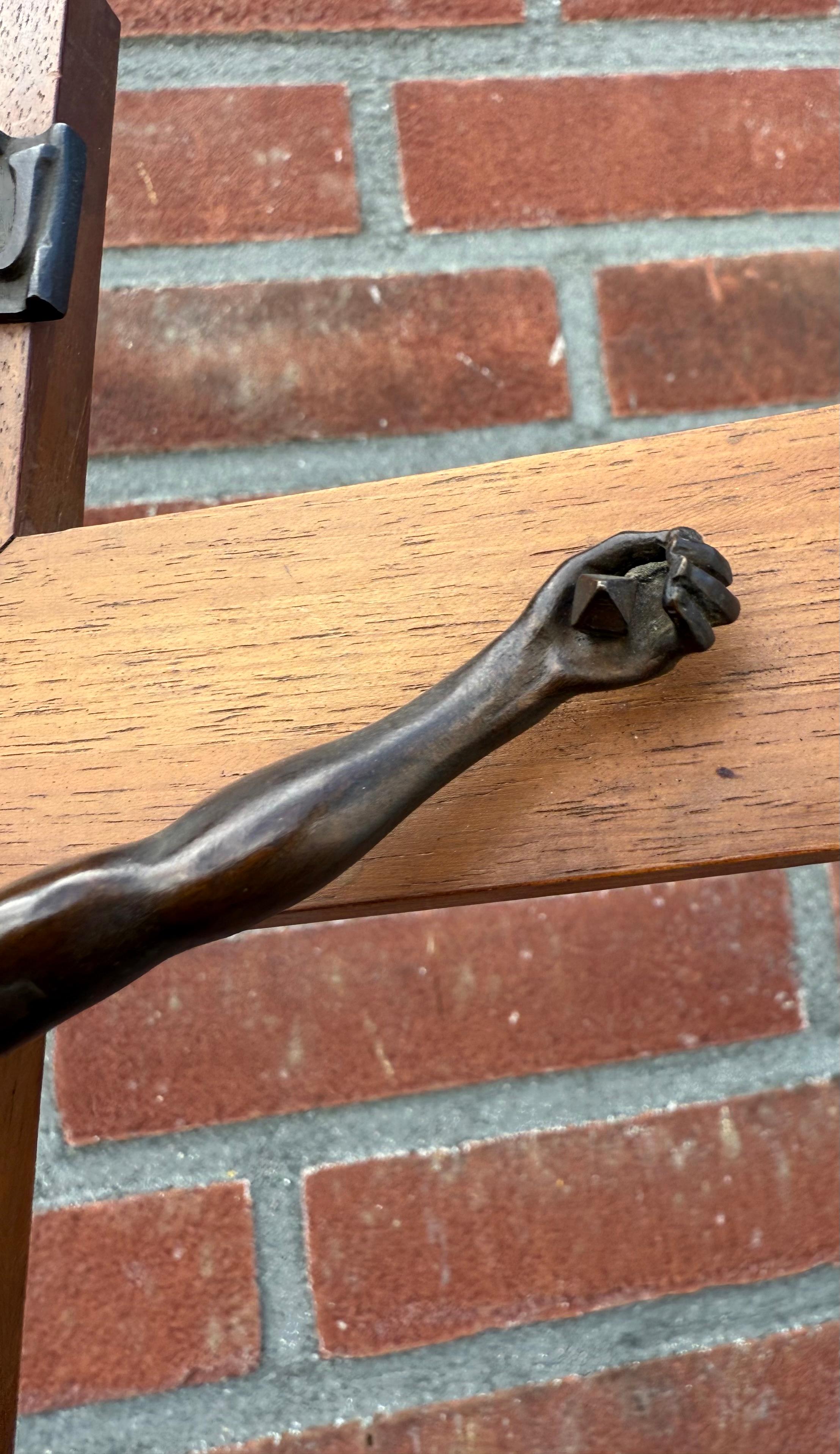 19th Century, Antique, Great Quality Bronze Wall Crucifix Signed: F. Barbedienne For Sale 1