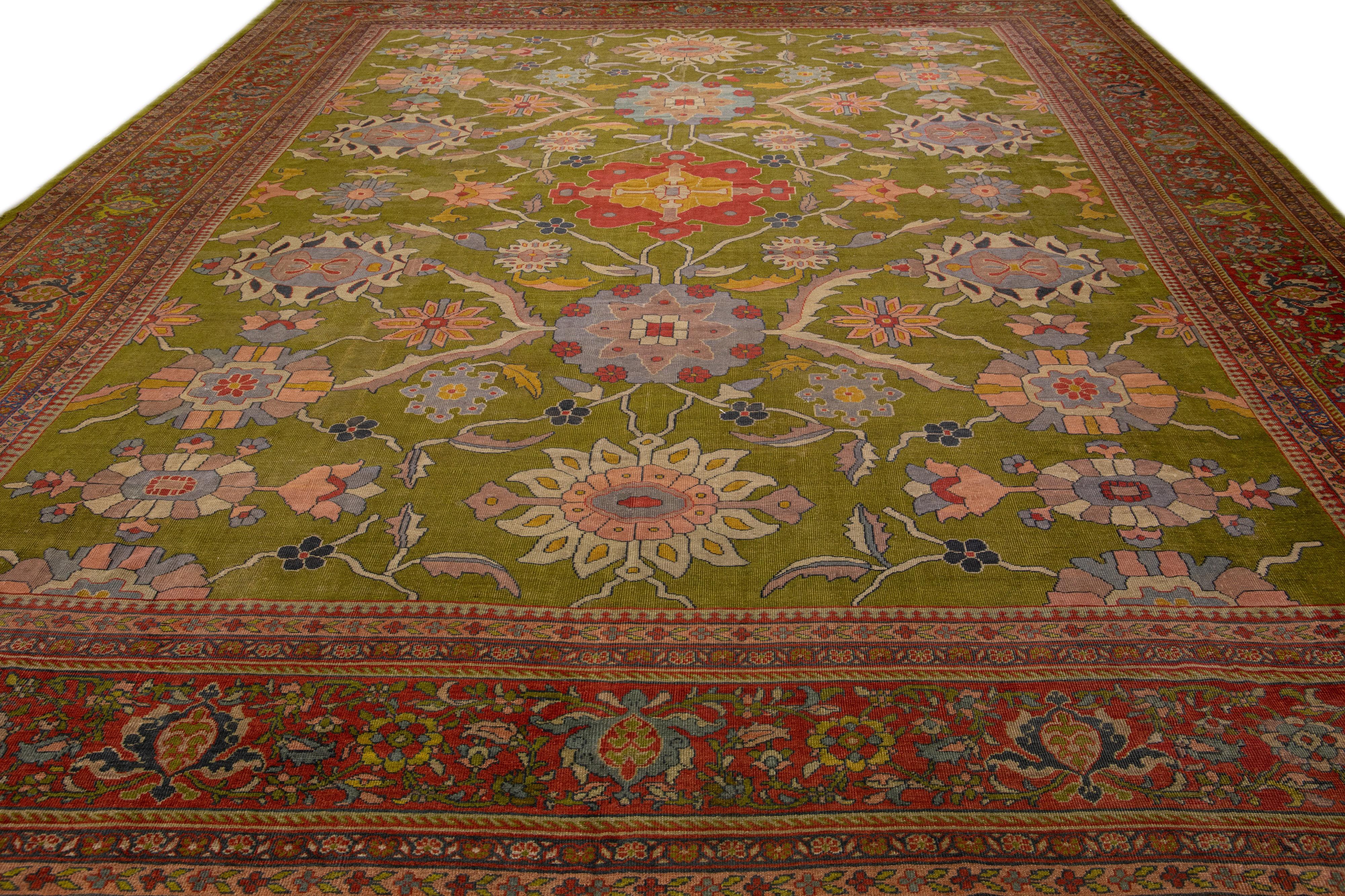 Antiker grüner persischer Mahal-Wollteppich mit Blumenmuster aus dem 19. Jahrhundert (Islamisch) im Angebot