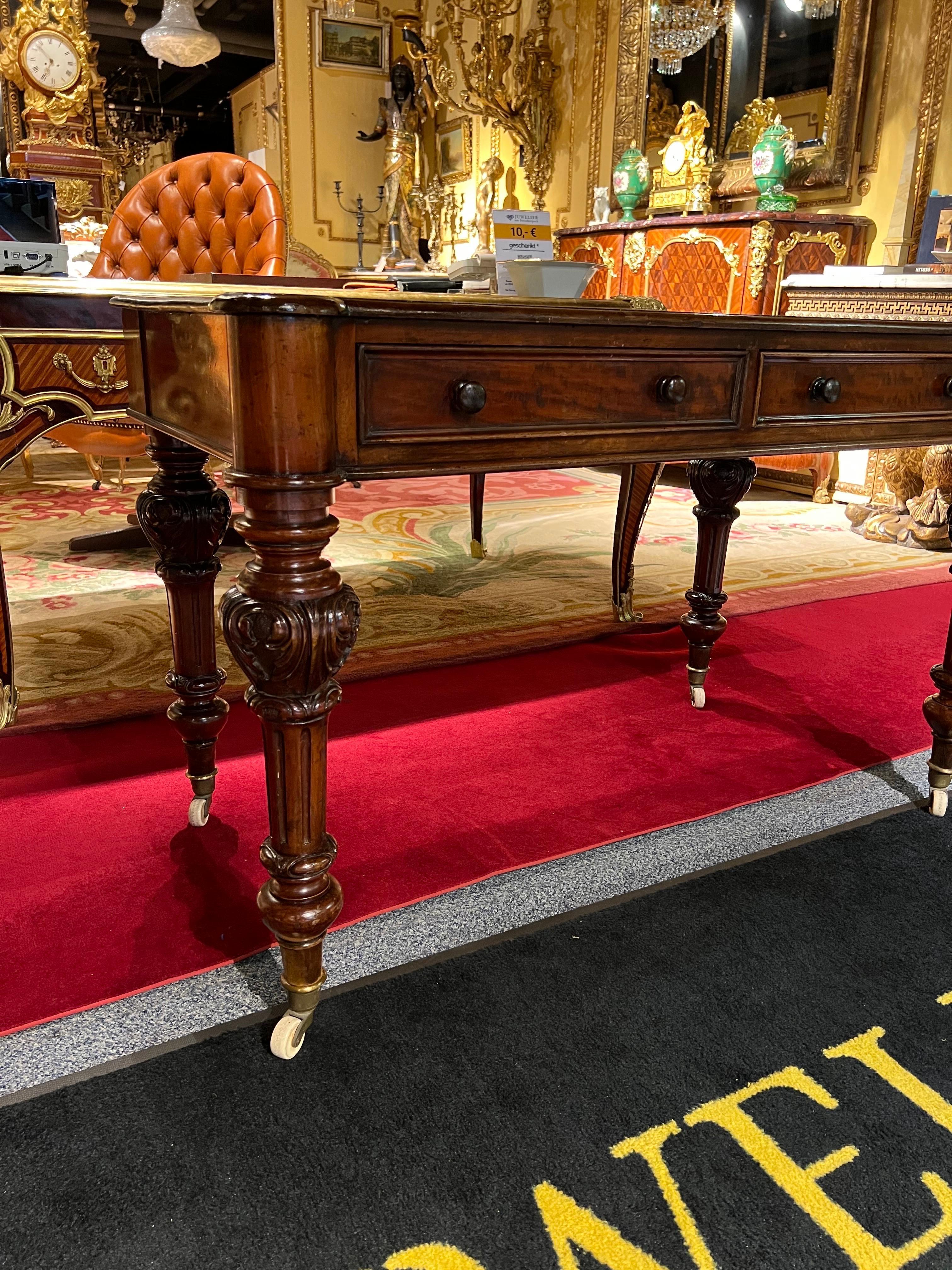 Biedermeier 19th Century antique Historical Ladies Desk english Mahogany 1860-1880 For Sale