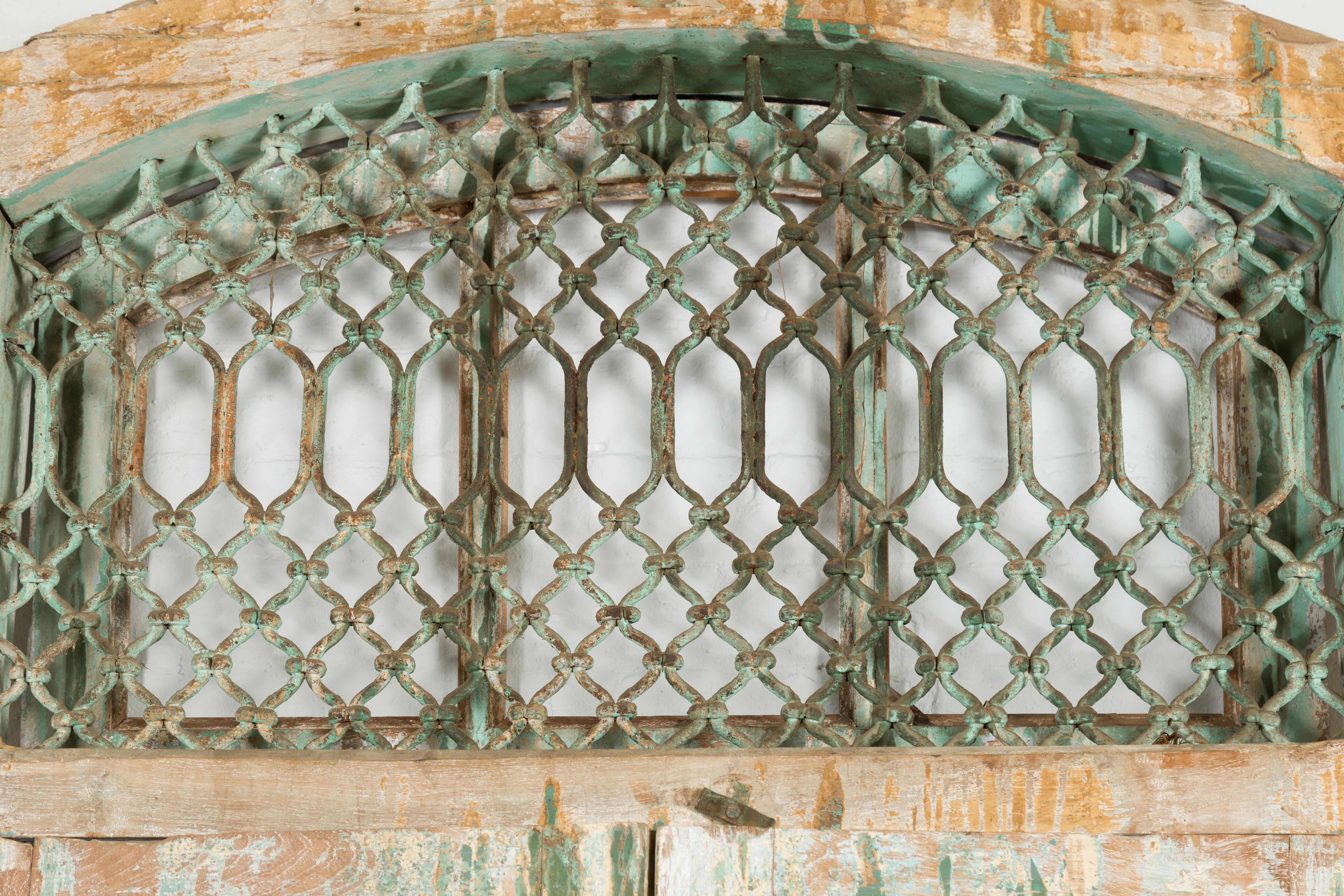 Antique Indian 1900s Grate Window with Green Paint and Distressed Patina For Sale 2