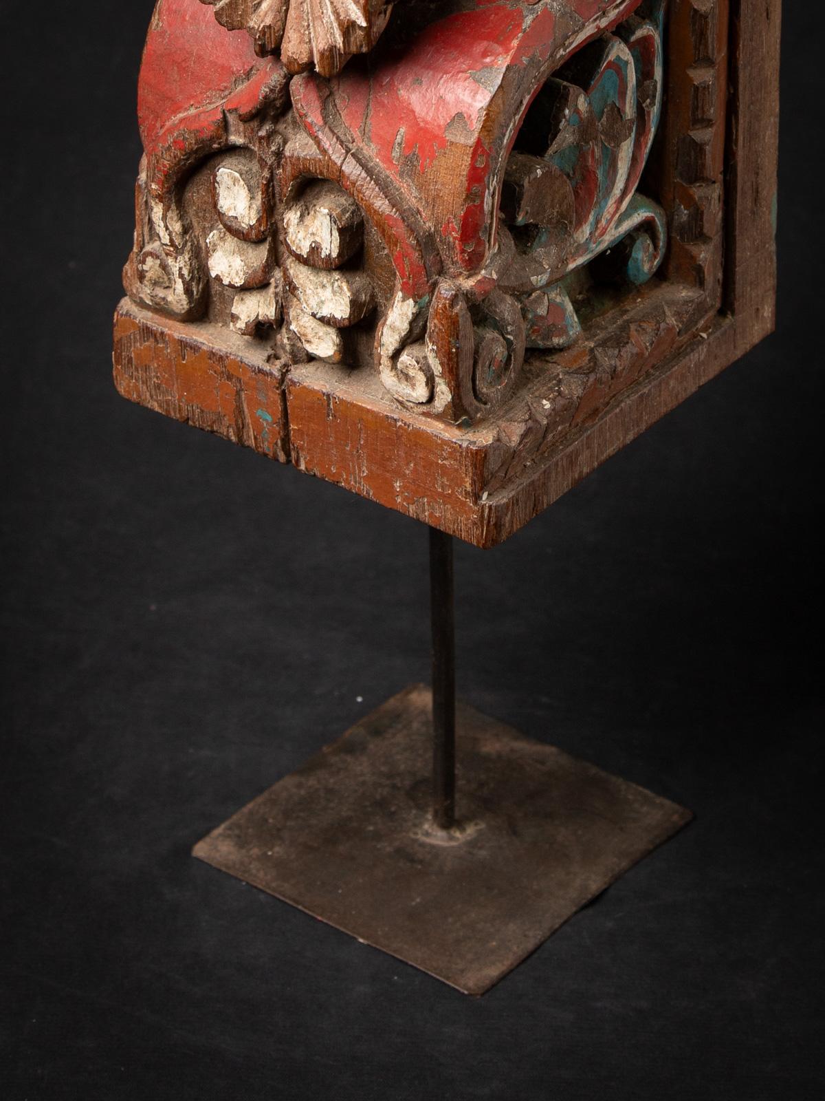 19th century Antique Indian wooden Temple panel from India For Sale 4