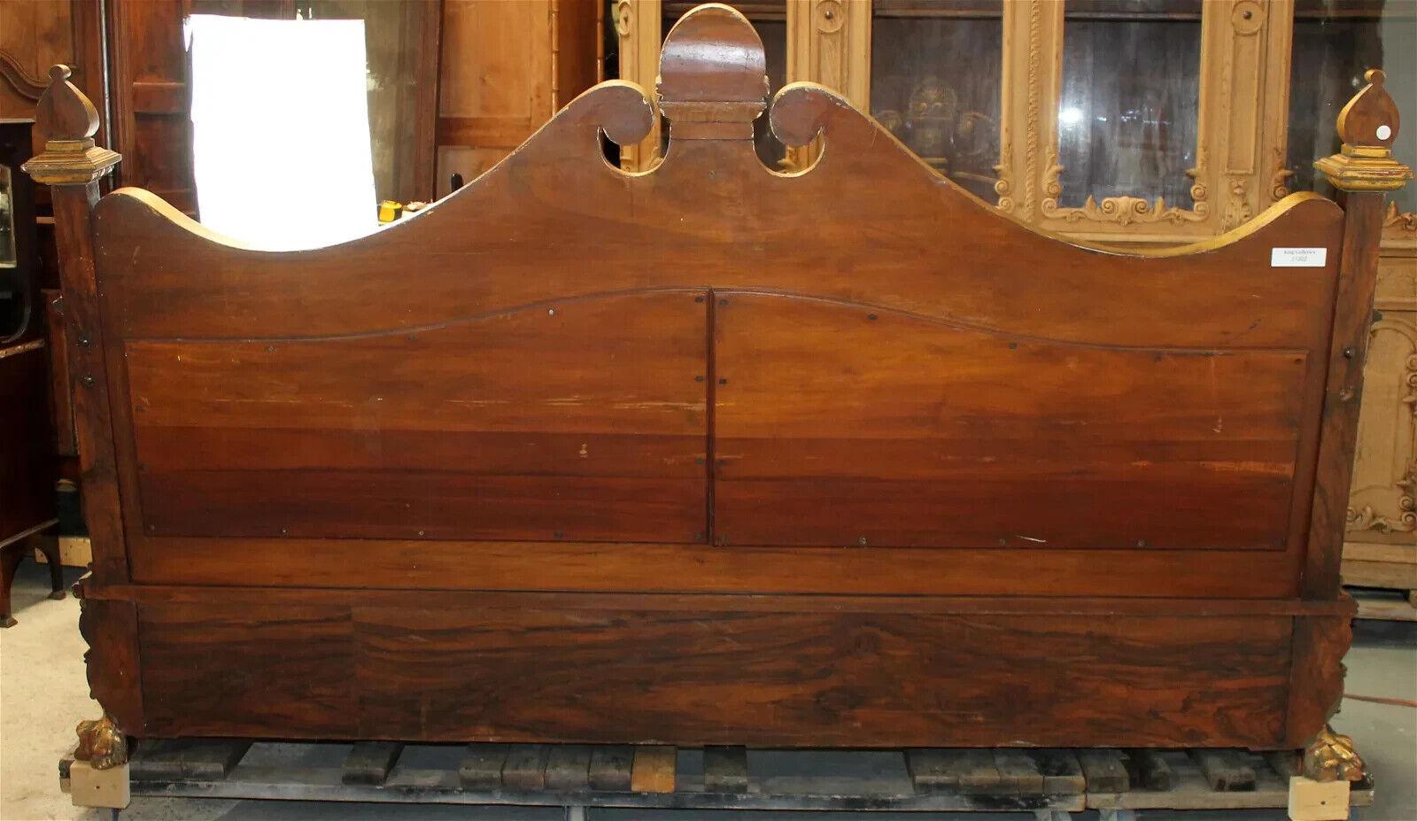 Canapé italien ancien du 19ème siècle, sculpté, en noyer polychrome avec des griffons ! Bon état - En vente à Austin, TX