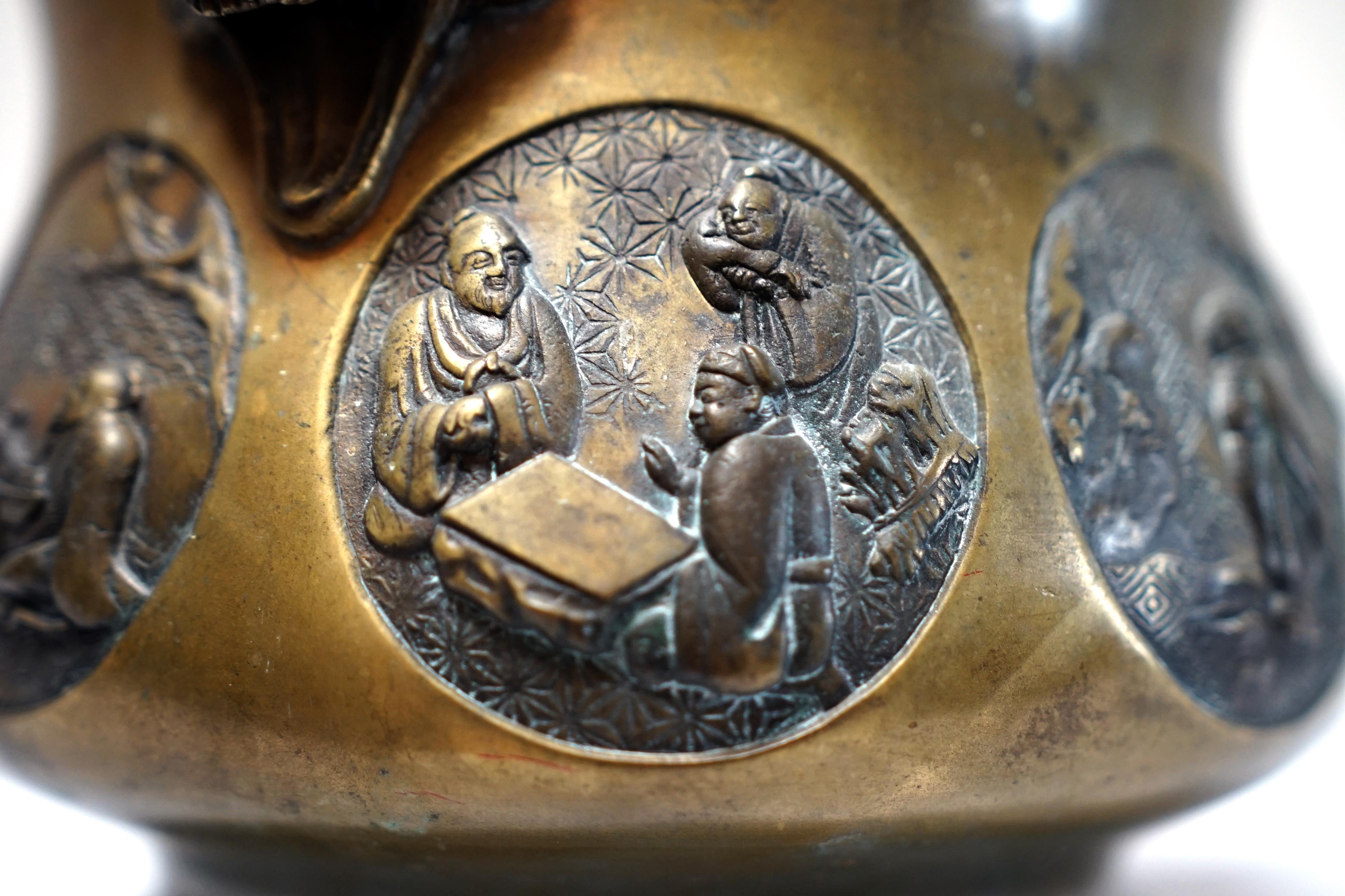 Japonais Encensoir japonais ancien du 19ème siècle en bronze de la période Meiji en vente
