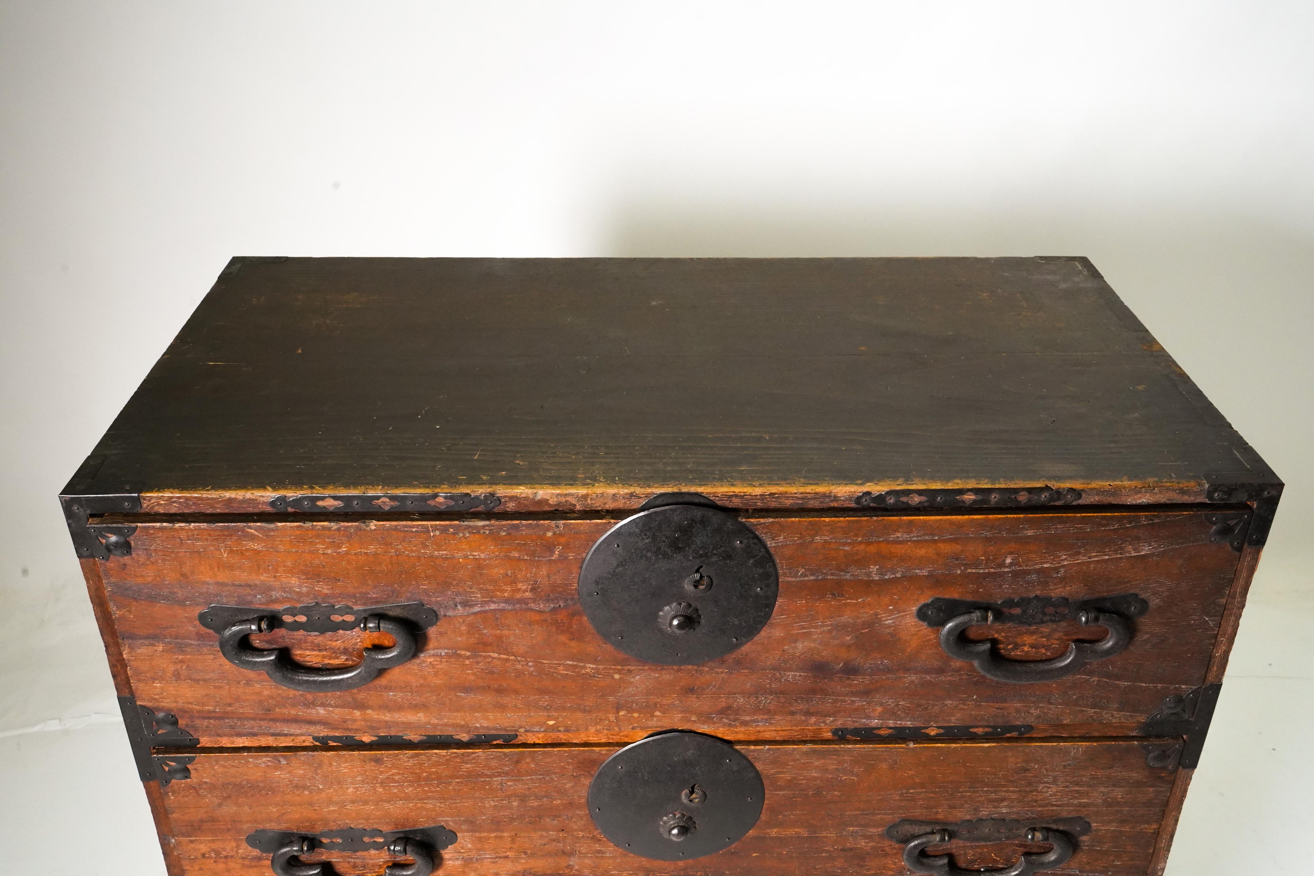 All Original C. 1850 Japanese Tansu Chest, 2 Parts For Sale 6