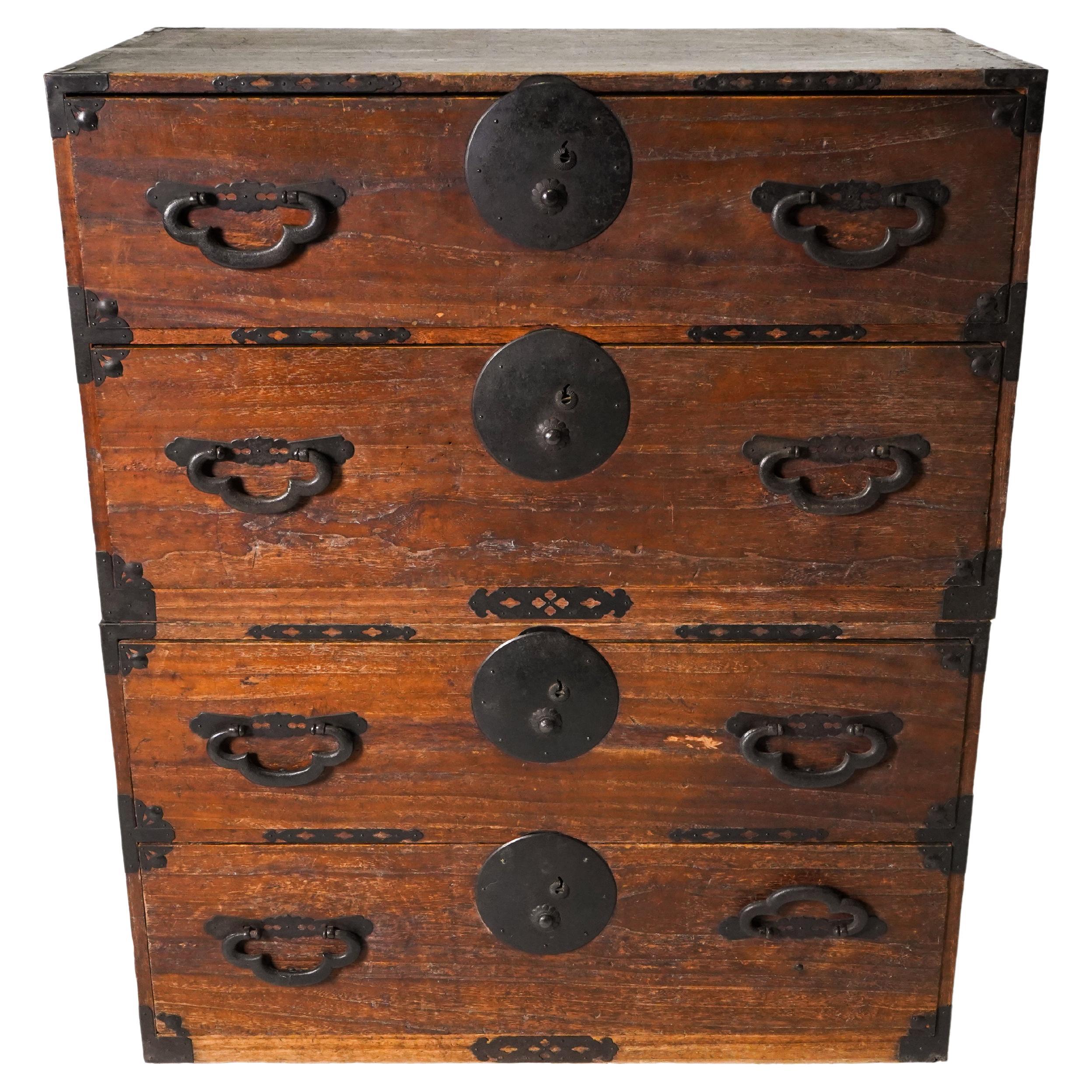 Commode japonaise Tansu originale en 2 parties, datant de la fin de 1850 en vente