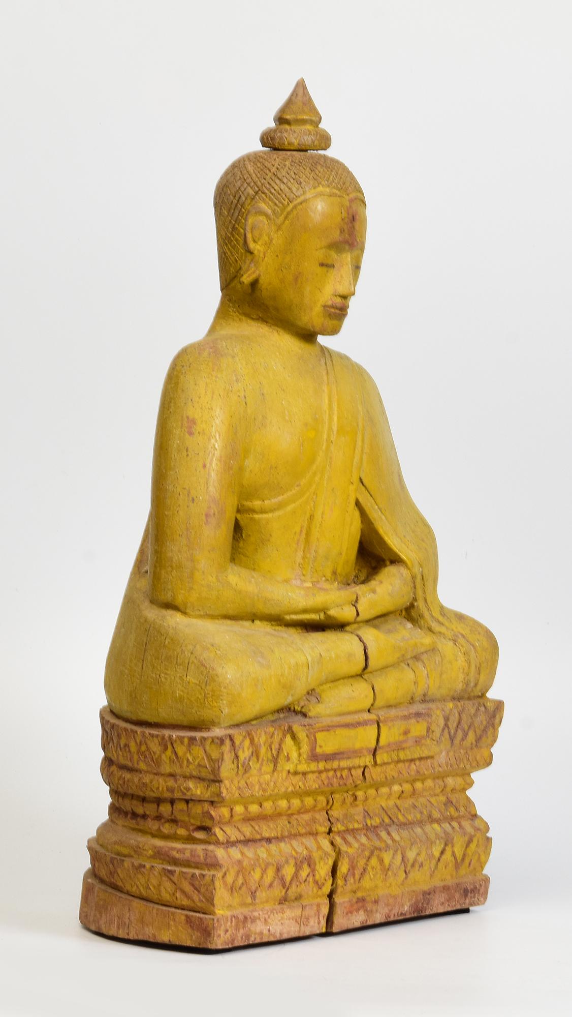 19. Jahrhundert, Antiker sitzender Buddha aus Khmer-Holz im Angebot 6