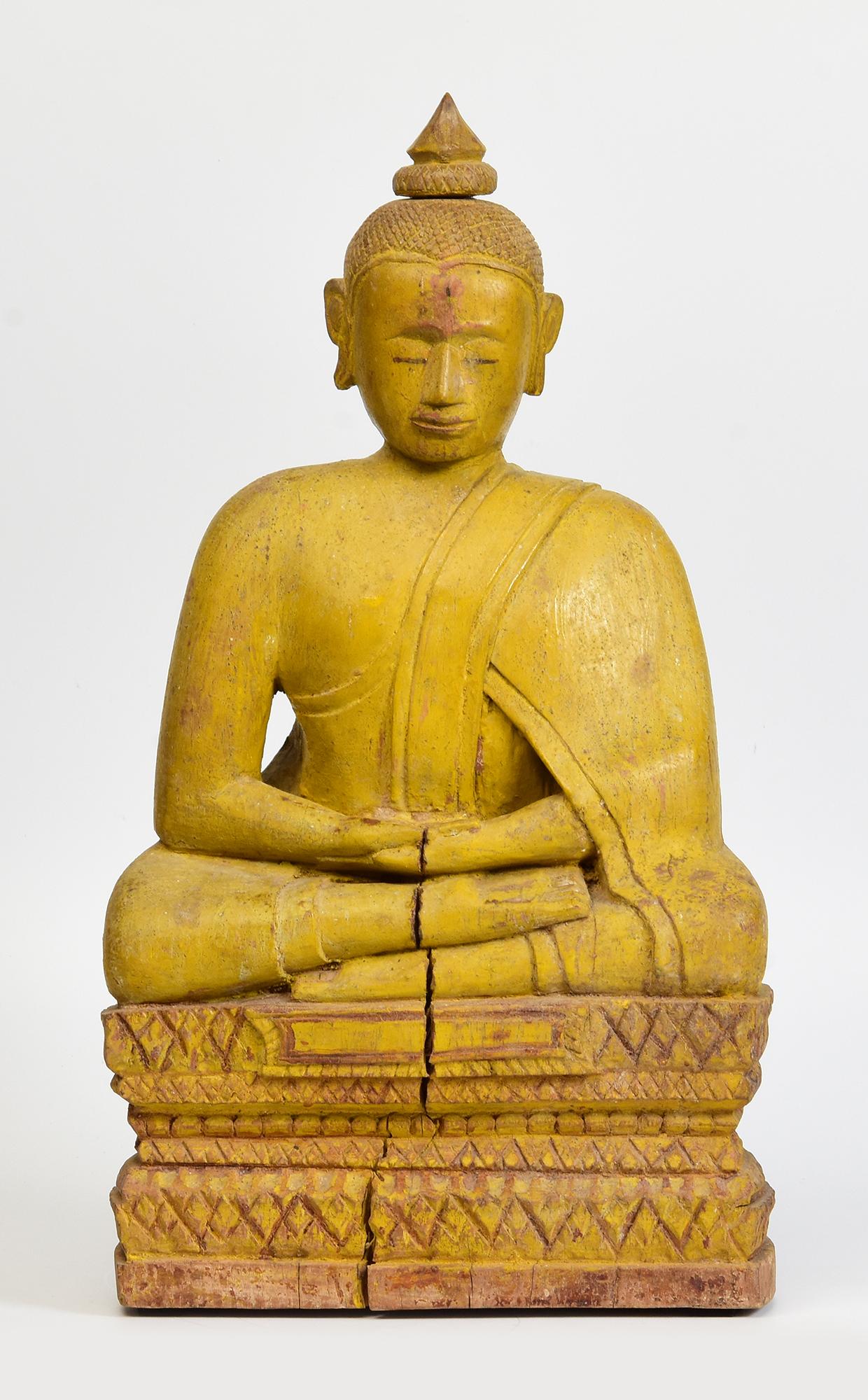 19. Jahrhundert, Antiker sitzender Buddha aus Khmer-Holz im Angebot 7