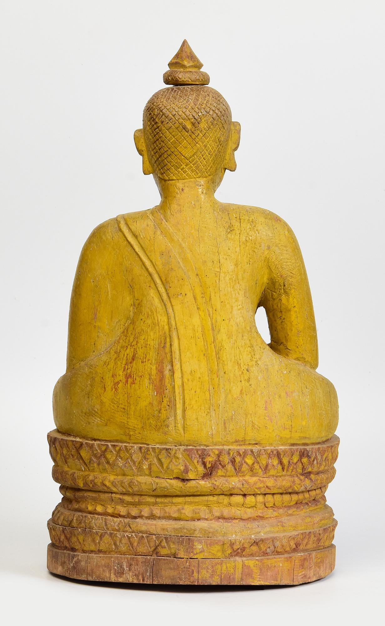 19. Jahrhundert, Antiker sitzender Buddha aus Khmer-Holz im Angebot 3