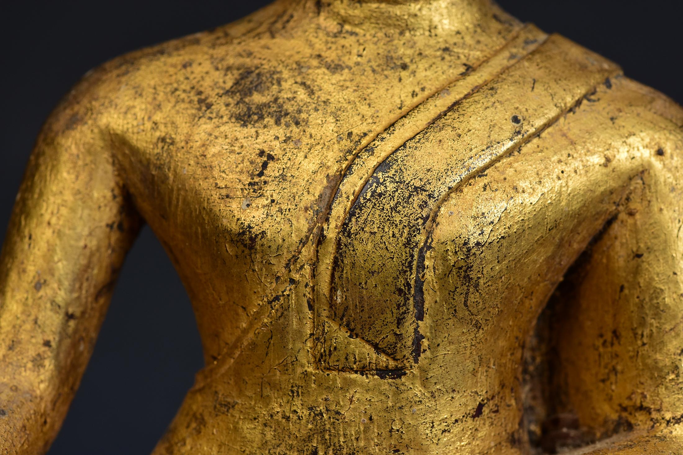 19th Century, Antique Lanna Thai Wooden Seated Buddha In Good Condition In Sampantawong, TH