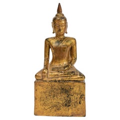 Bouddha assis en bois de Lanna thaïlandais ancien du 19ème siècle