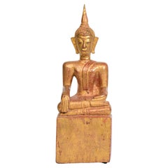 Antiker thailändischer sitzender Lanna-Holz-Buddha aus dem 19. Jahrhundert