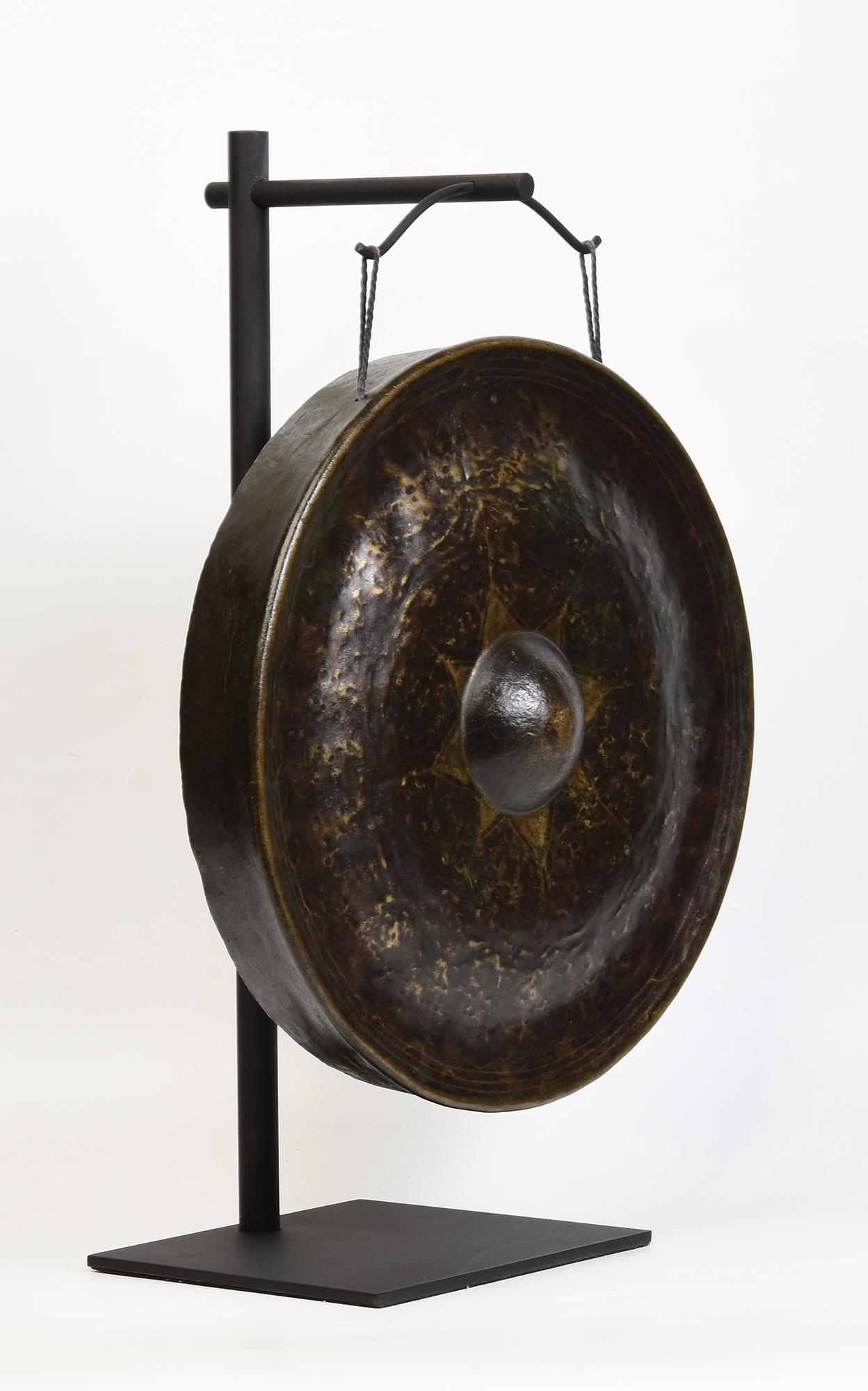 19e siècle, Laos antique Gong en bronze avec support 6