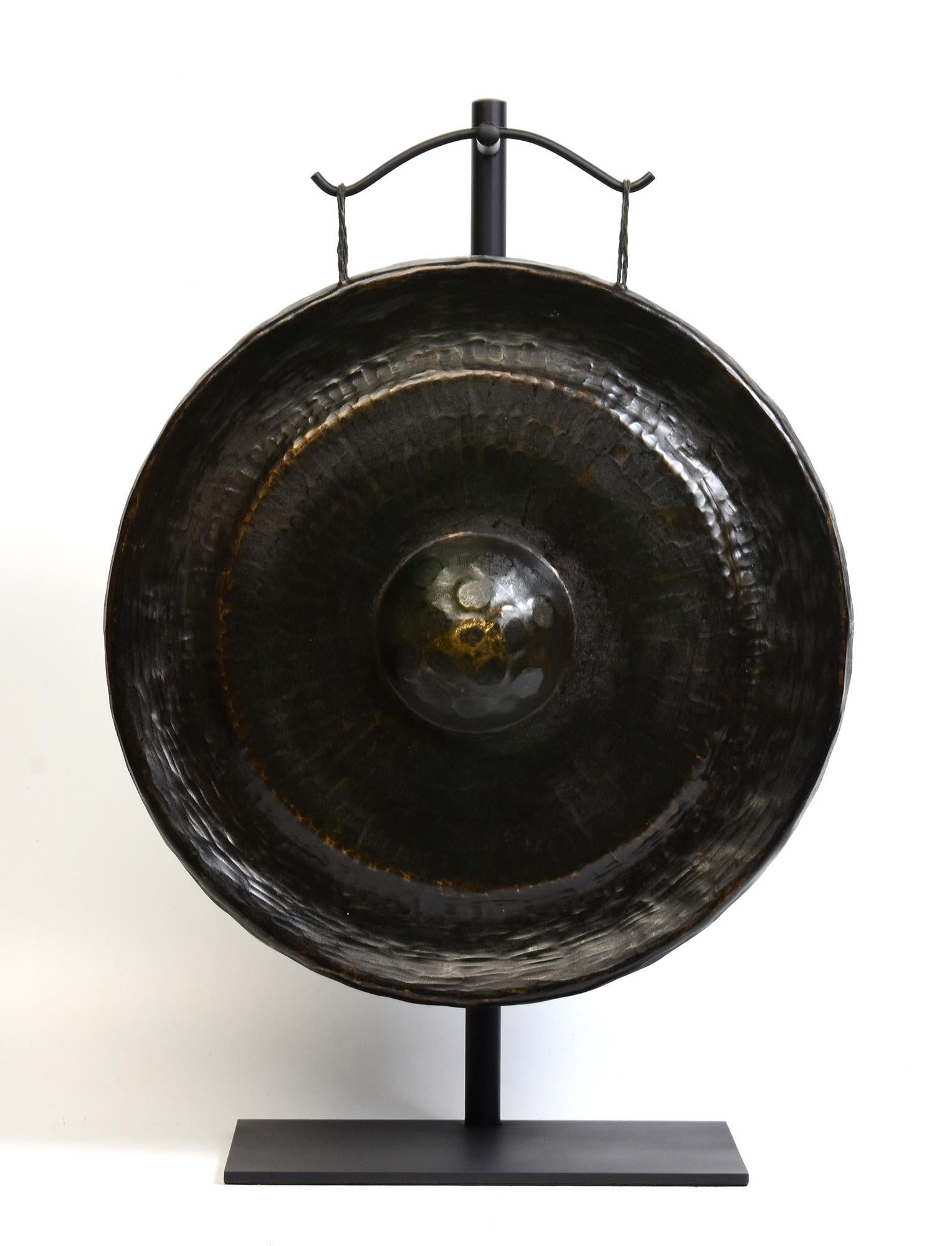 19e siècle, Laos antique Gong en bronze avec support 6