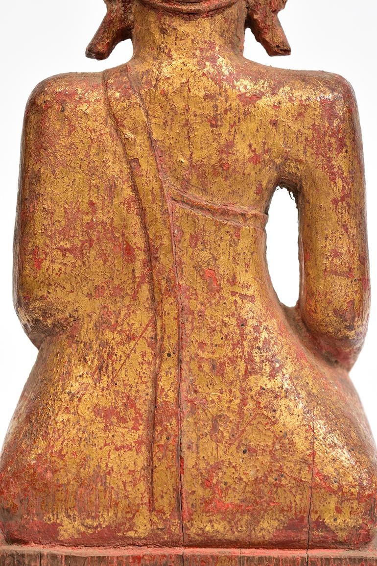 Antiker sitzender Laos-Holz-Buddha aus dem 19. Jahrhundert im Angebot 5