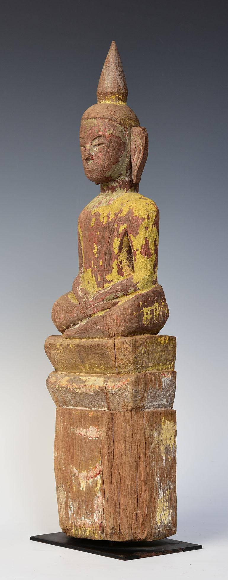 Antiker sitzender Laos-Holz-Buddha aus dem 19. Jahrhundert im Angebot 2