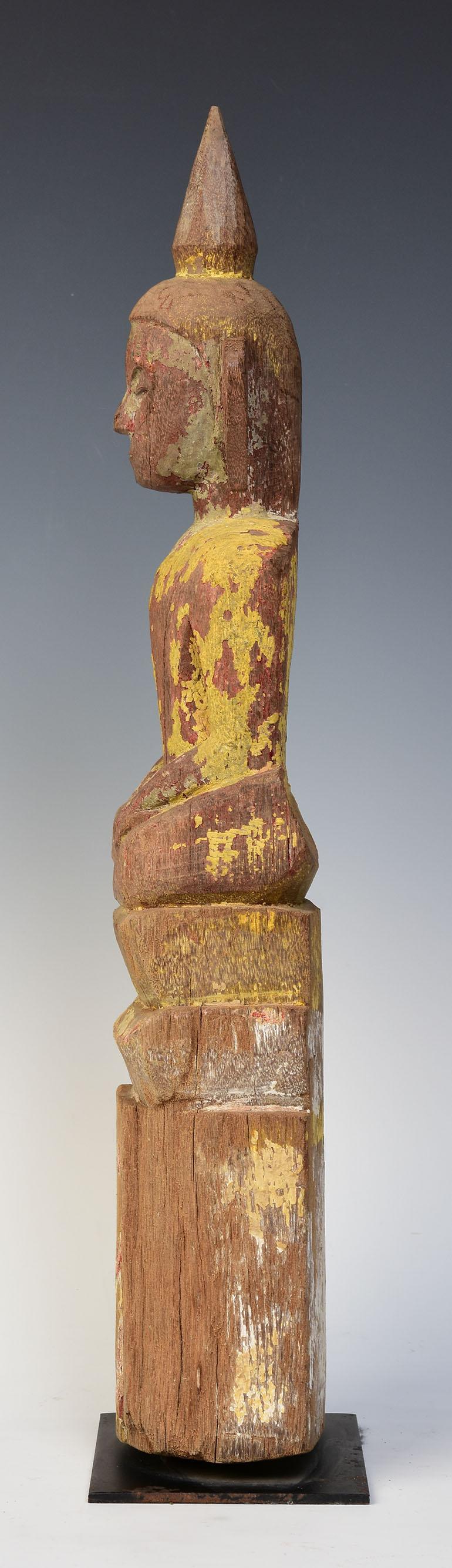 Antiker sitzender Laos-Holz-Buddha aus dem 19. Jahrhundert im Angebot 3
