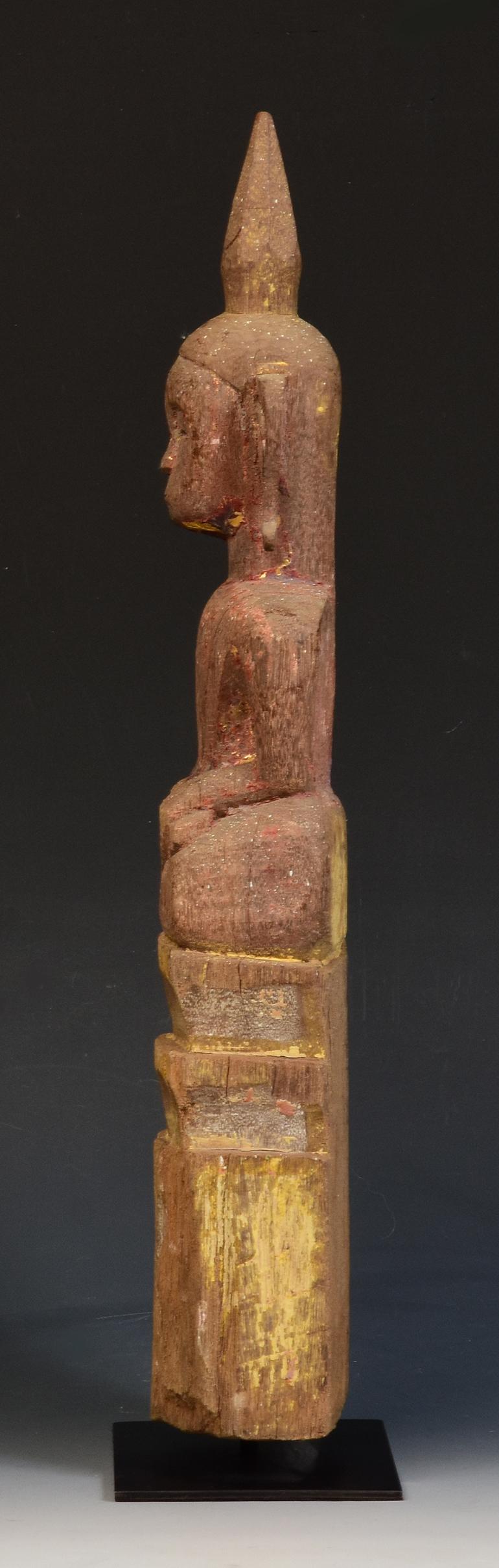 Antiker sitzender Laos-Holz-Buddha aus dem 19. Jahrhundert im Angebot 4