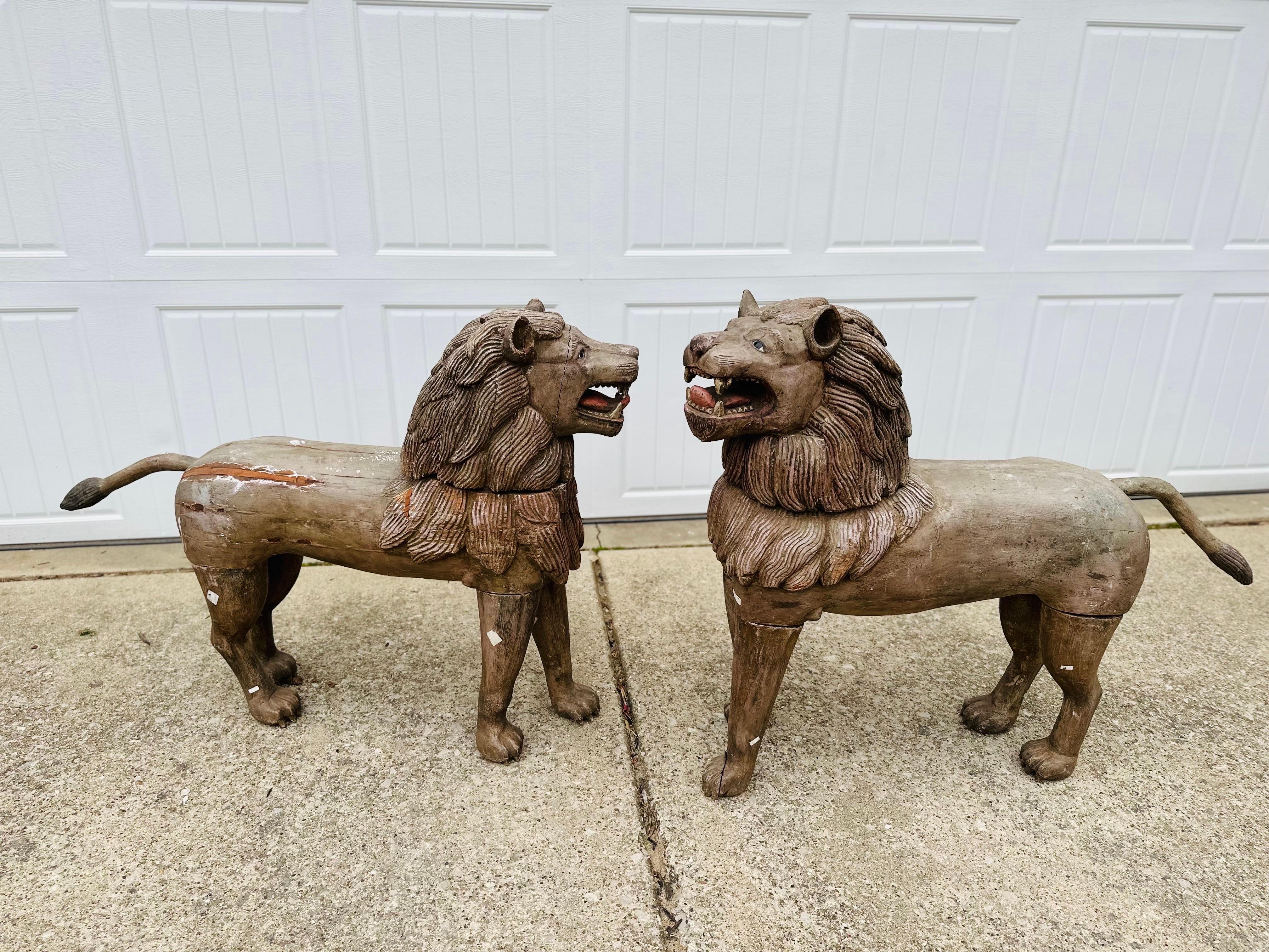 19th Century Antique Large Carved Wood Asian Lions a Pair For Sale 3