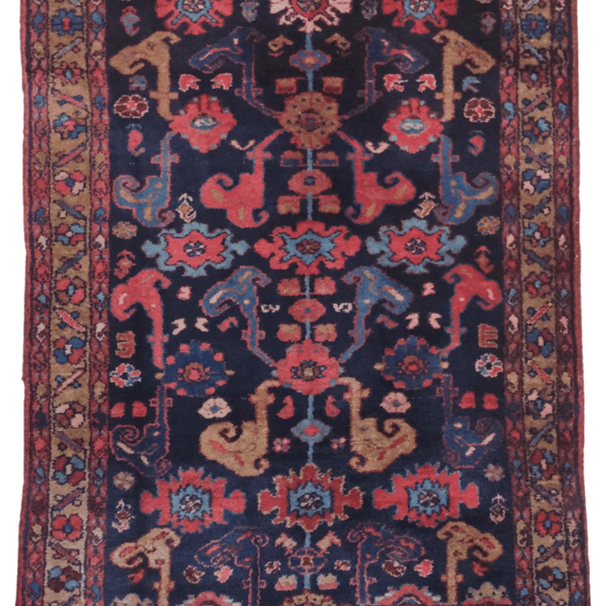 Tissé à la main Couloir Lilihan ancien du 19ème siècle en vente