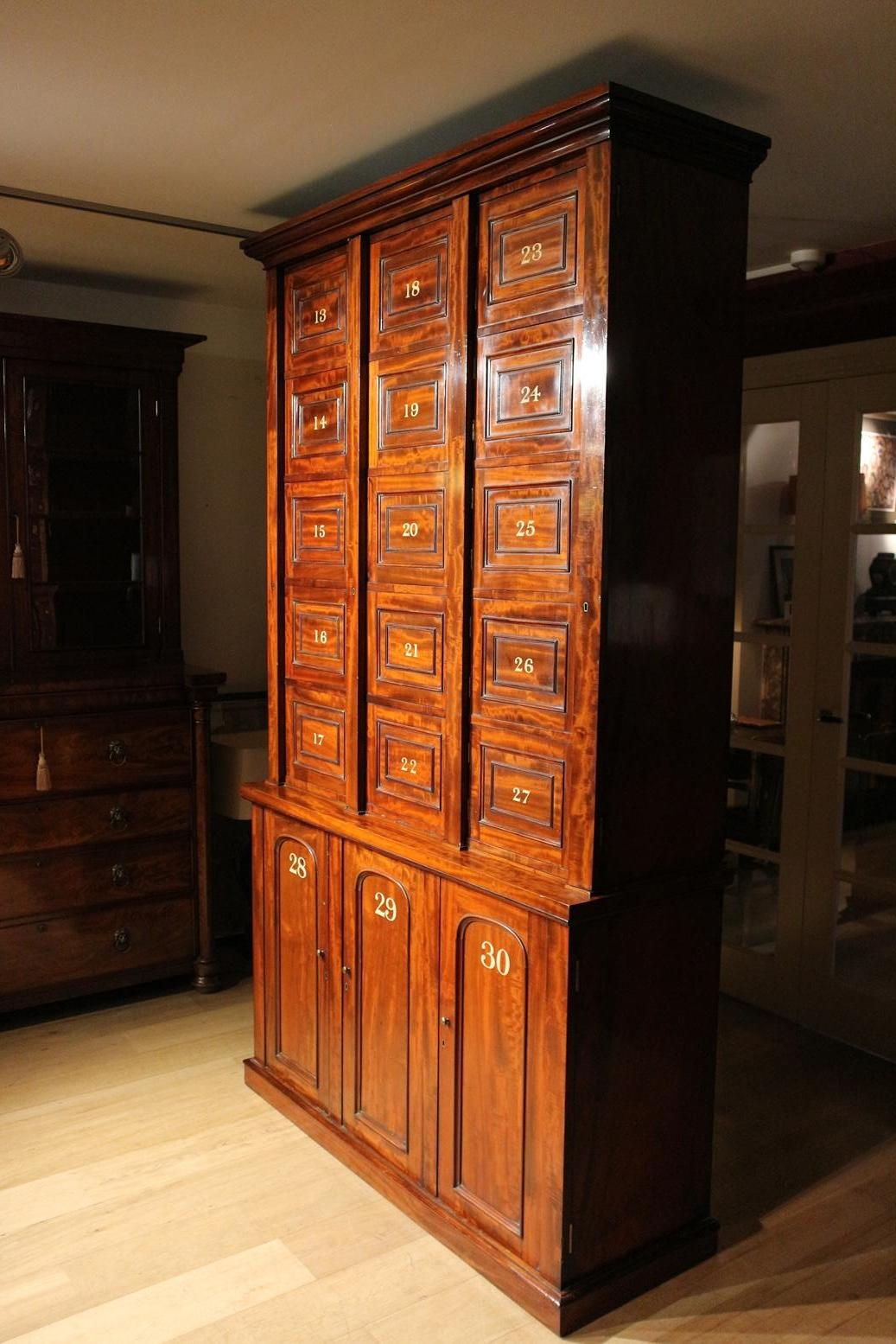 19th Century Antique Mahogany Locker Cabinet In Good Condition For Sale In Eindhoven, NL