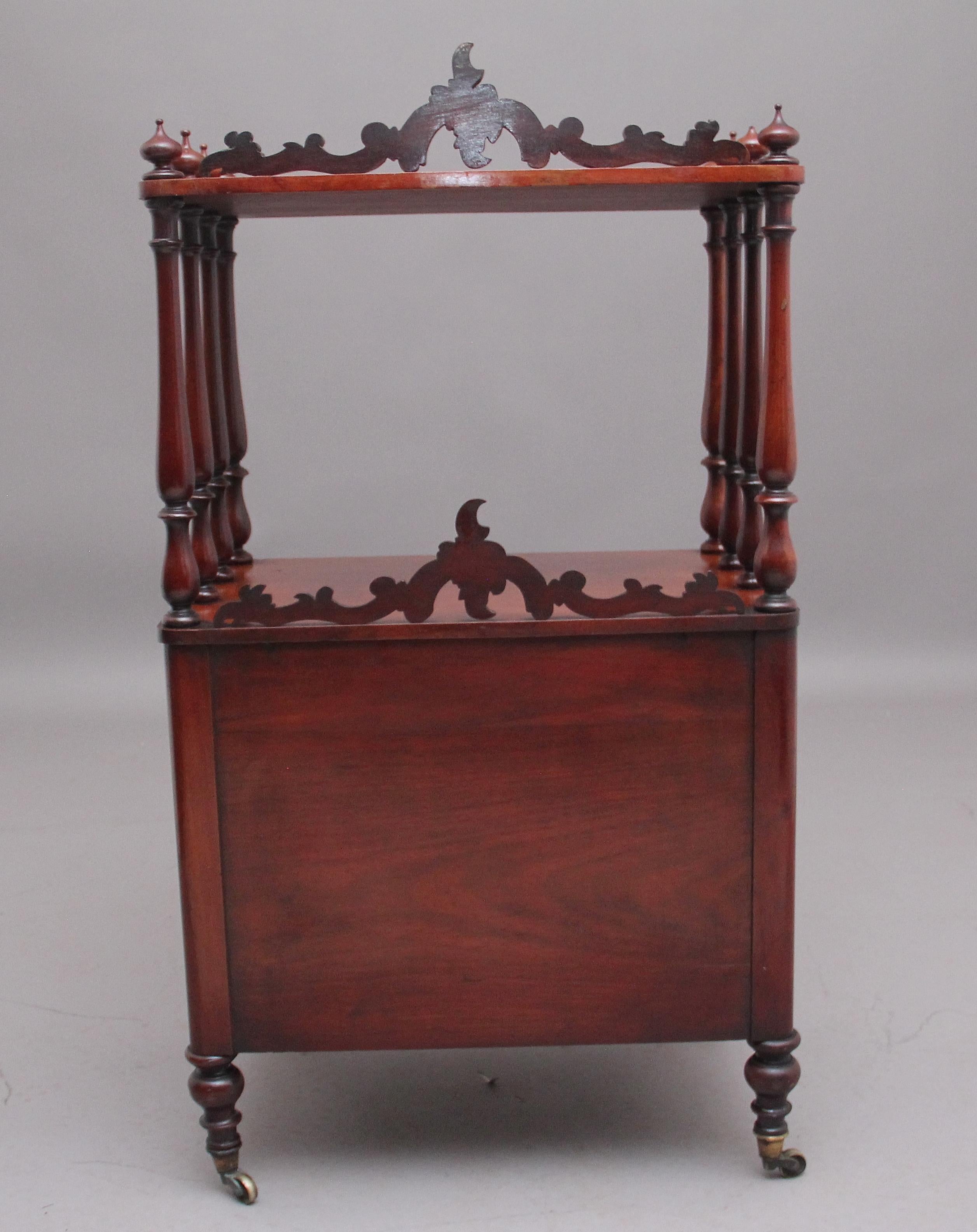 19th Century Antique Mahogany Whatnot with Cellarette In Good Condition For Sale In Martlesham, GB