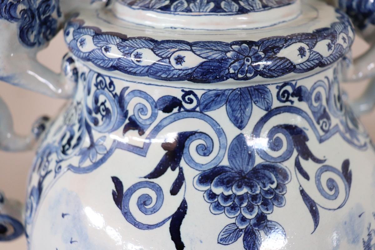Vaso grande in maiolica antica del XIX secolo, firmato 7