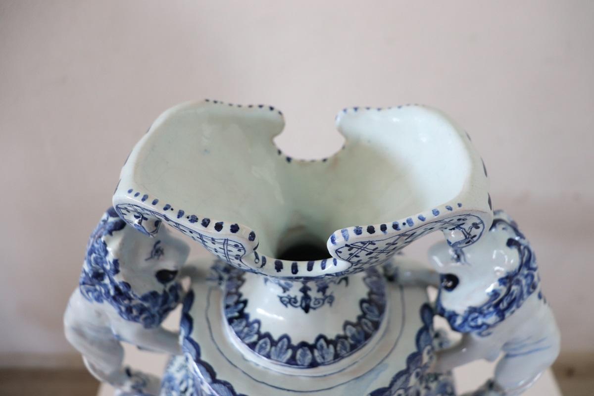 Vaso grande in maiolica antica del XIX secolo, firmato 3
