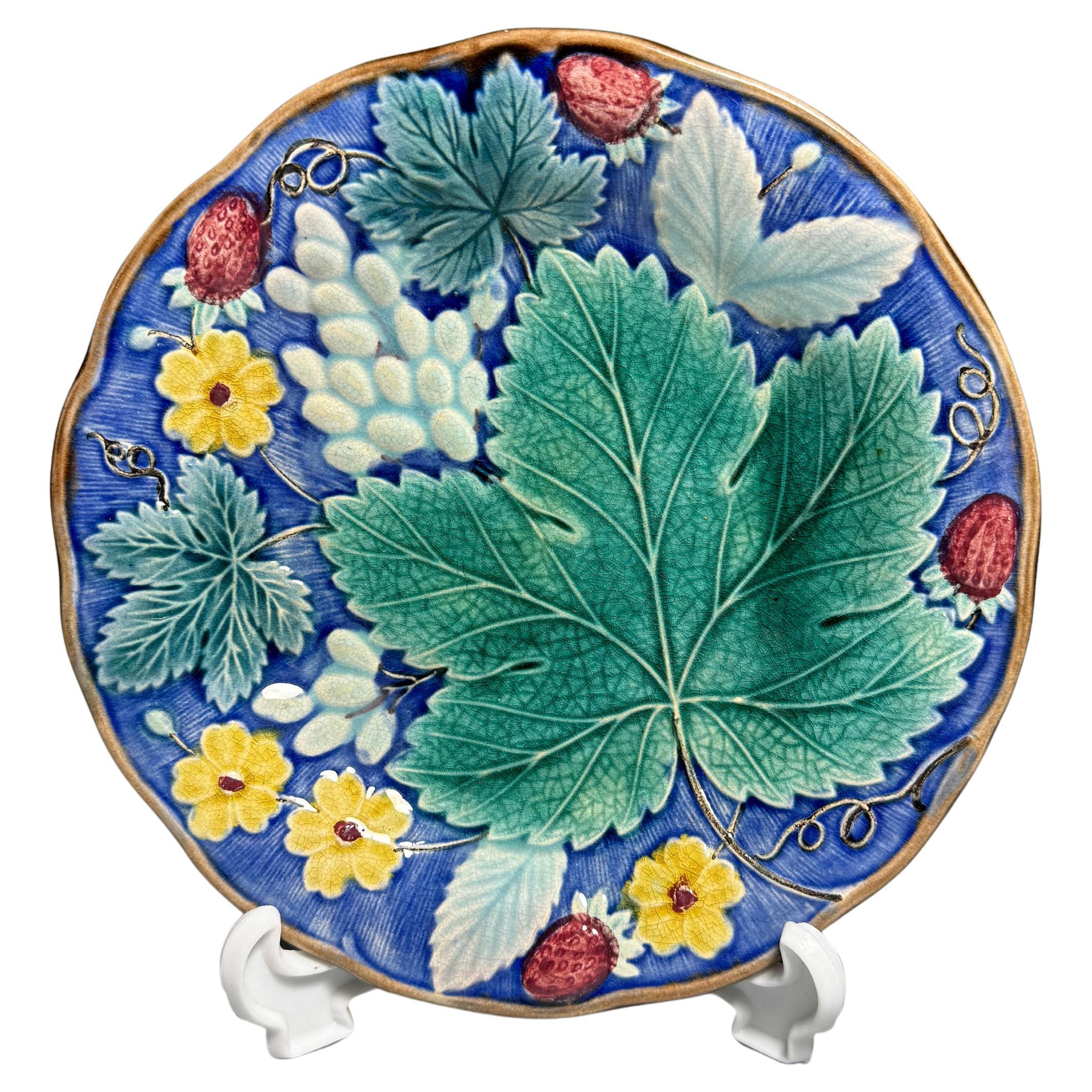 Art Nouveau Majolica Plate Gustavsberg Sweden 1860-1890 For Sale
