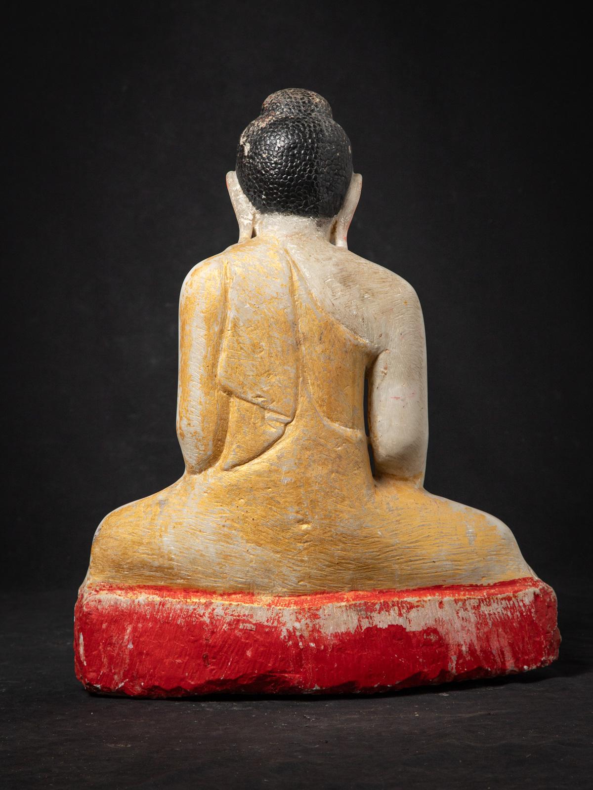 statue de Bouddha birman Mandalay en marbre ancien du 19ème siècle en vente 2