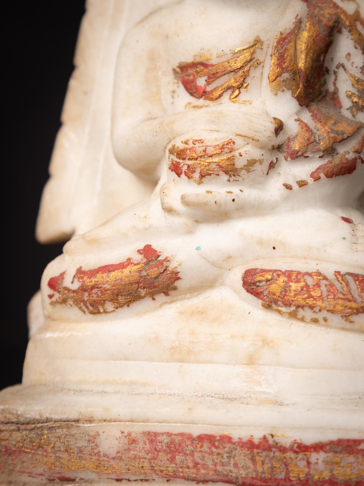 Antike burmesische Monk-Statue aus Marmor aus Burma aus dem 19. Jahrhundert im Angebot 11