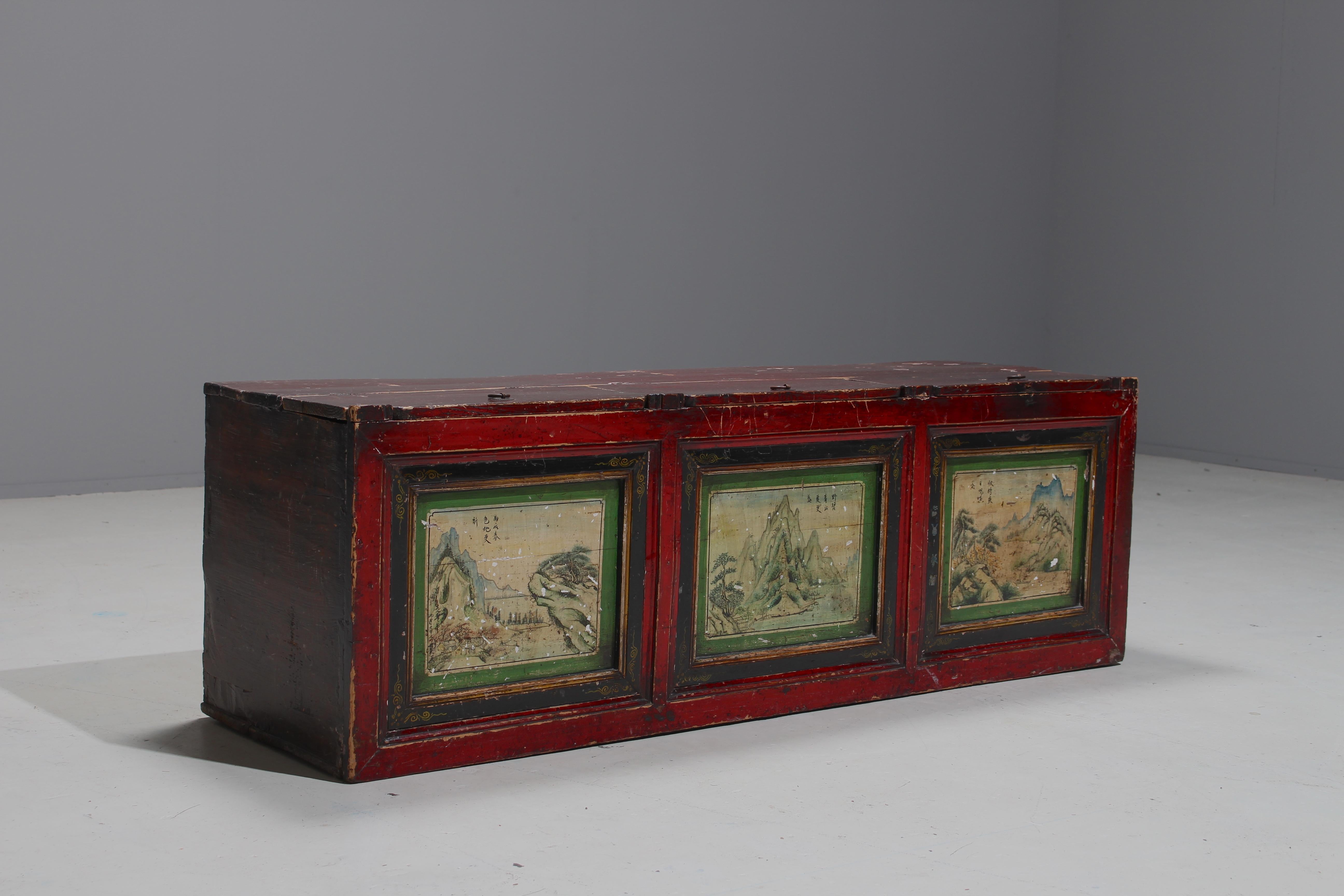 19th Century Antique Mongolian Hand Painted Nomads Chest, 1850 For Sale 8