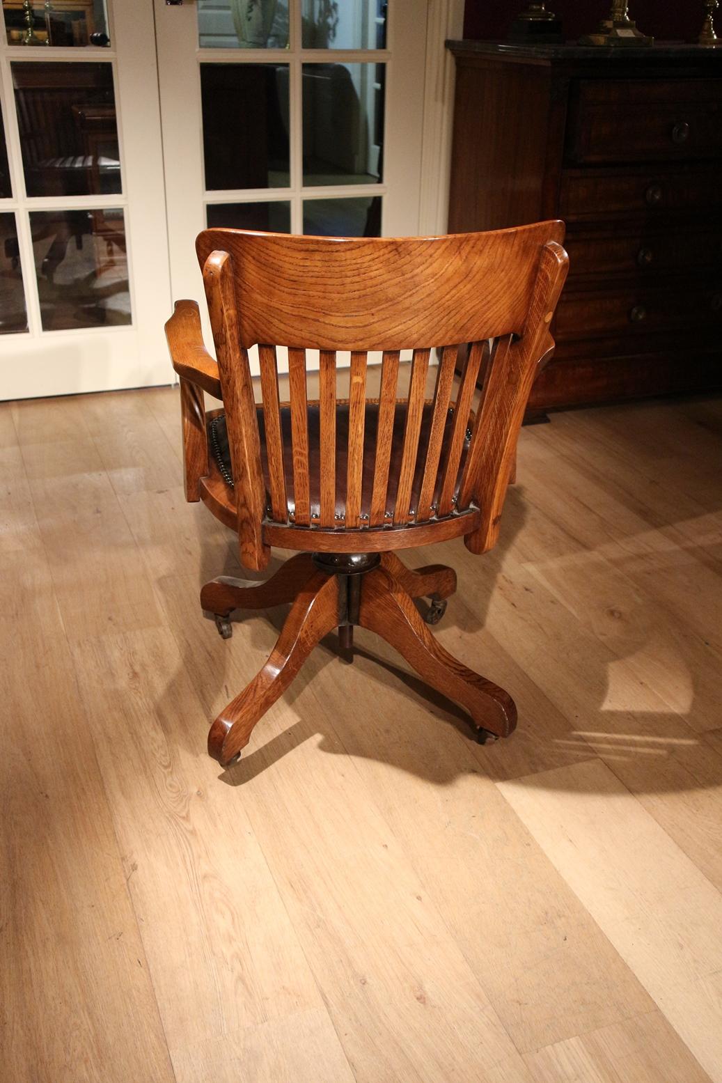 Late 19th Century 19th Century Antique Oak Office Chair