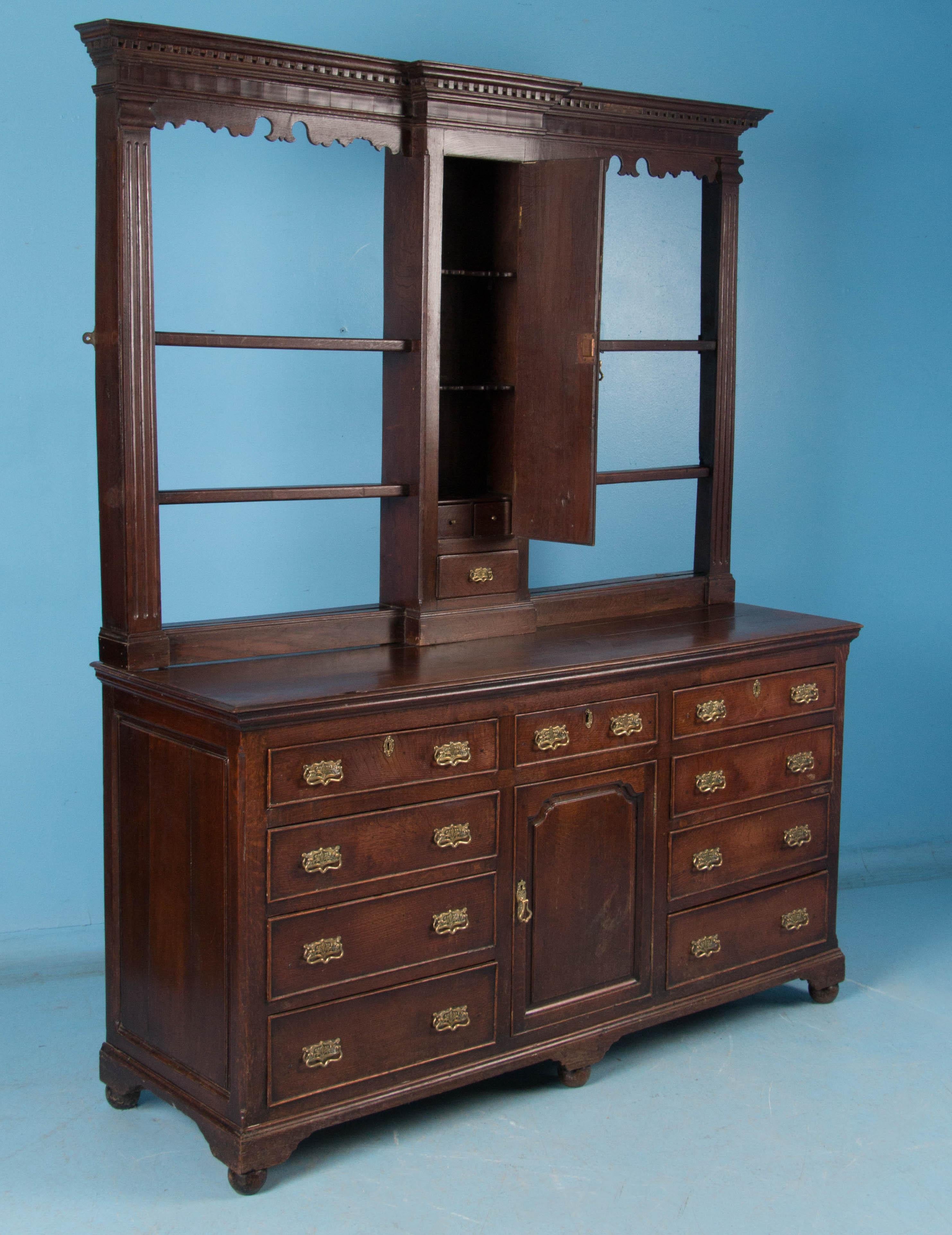 19th Century Antique Oak Welsh Dresser, Buffet In Good Condition In Round Top, TX