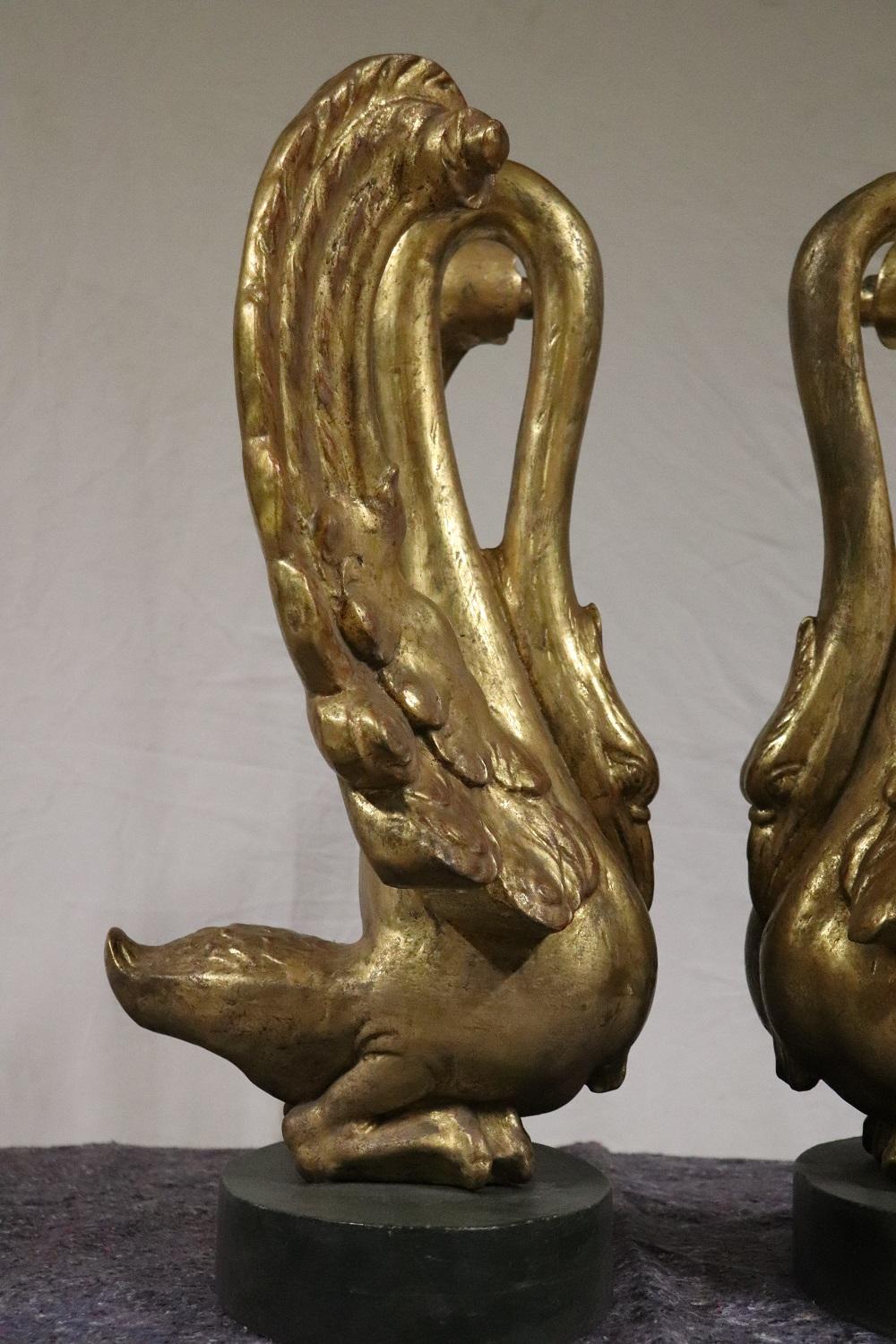 19th Century Antique Pair of Swan Sculpture in Carved and Gilded Wood 3
