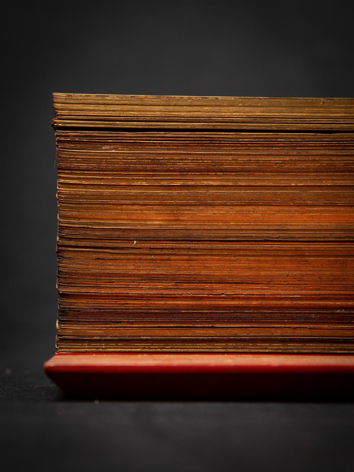 XIXe siècle Livre de manuscrits antique du 19ème siècle en feuille de palmier de Birmanie en vente