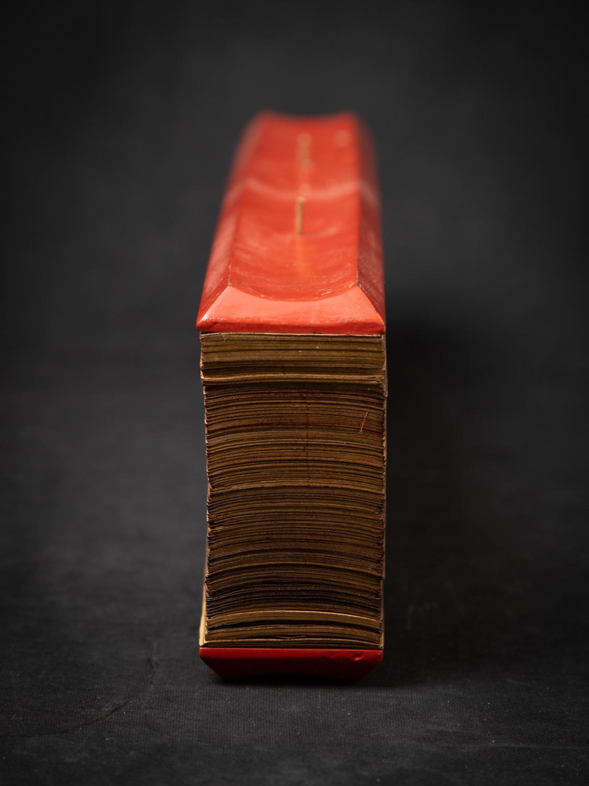 Bois Livre de manuscrits antique du 19ème siècle en feuille de palmier de Birmanie en vente