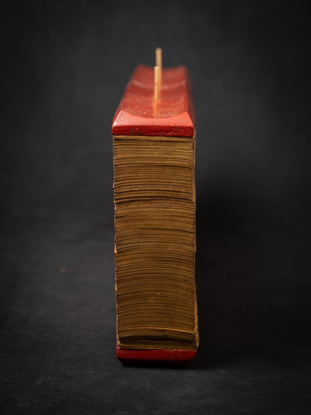 Bois Livre de manuscrits antique du 19ème siècle en feuille de palmier de Birmanie en vente