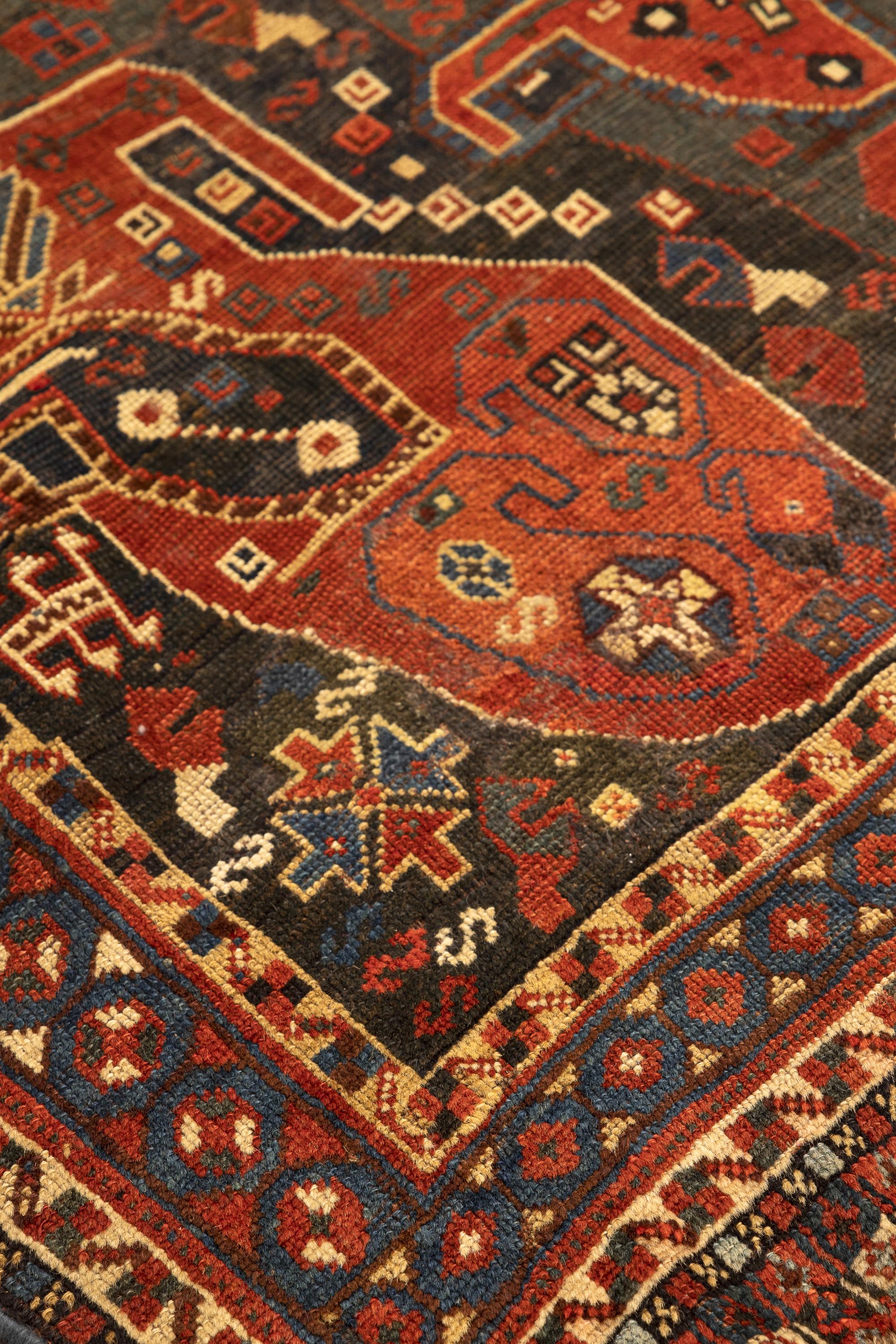 Noué à la main Tapis persan ancien Qashqa'i du 19e siècle en vente