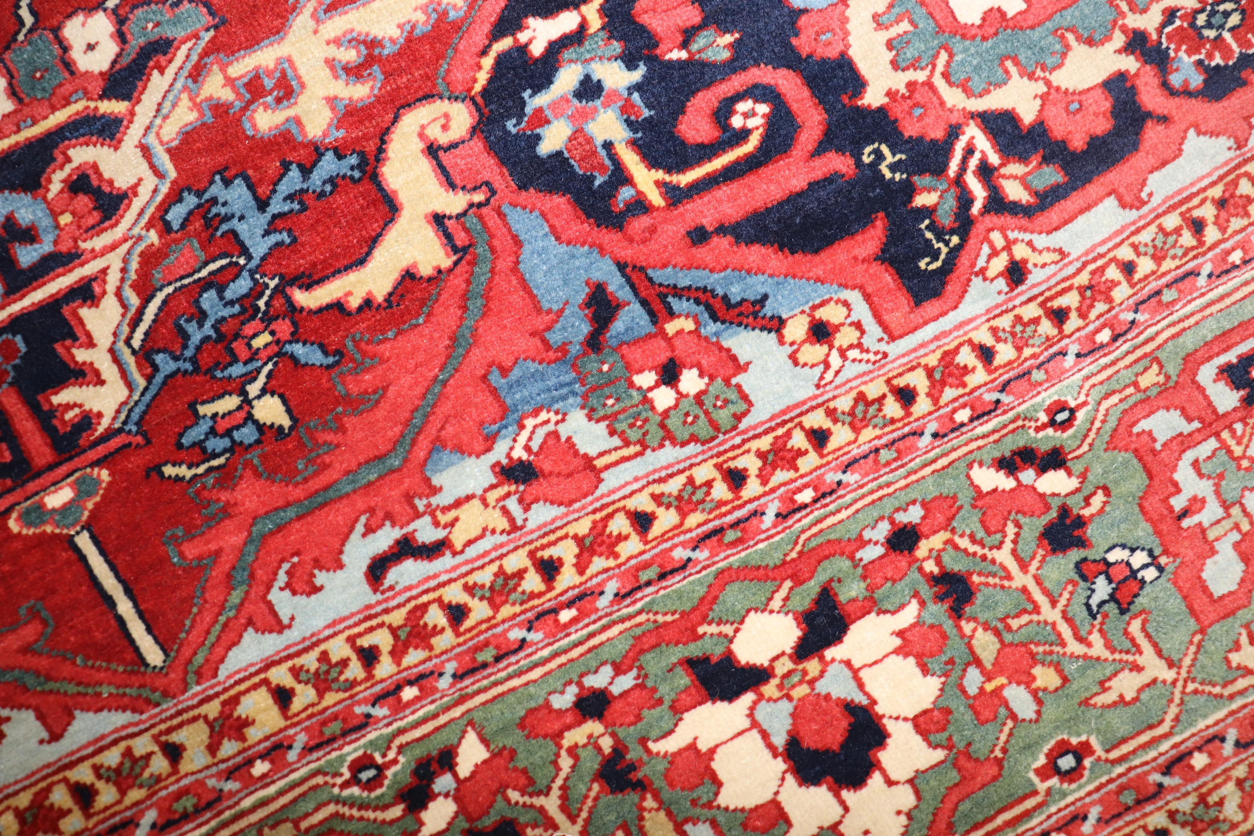 Antiker persischer Serapi-Teppich aus dem 19. Jahrhundert im Angebot 5