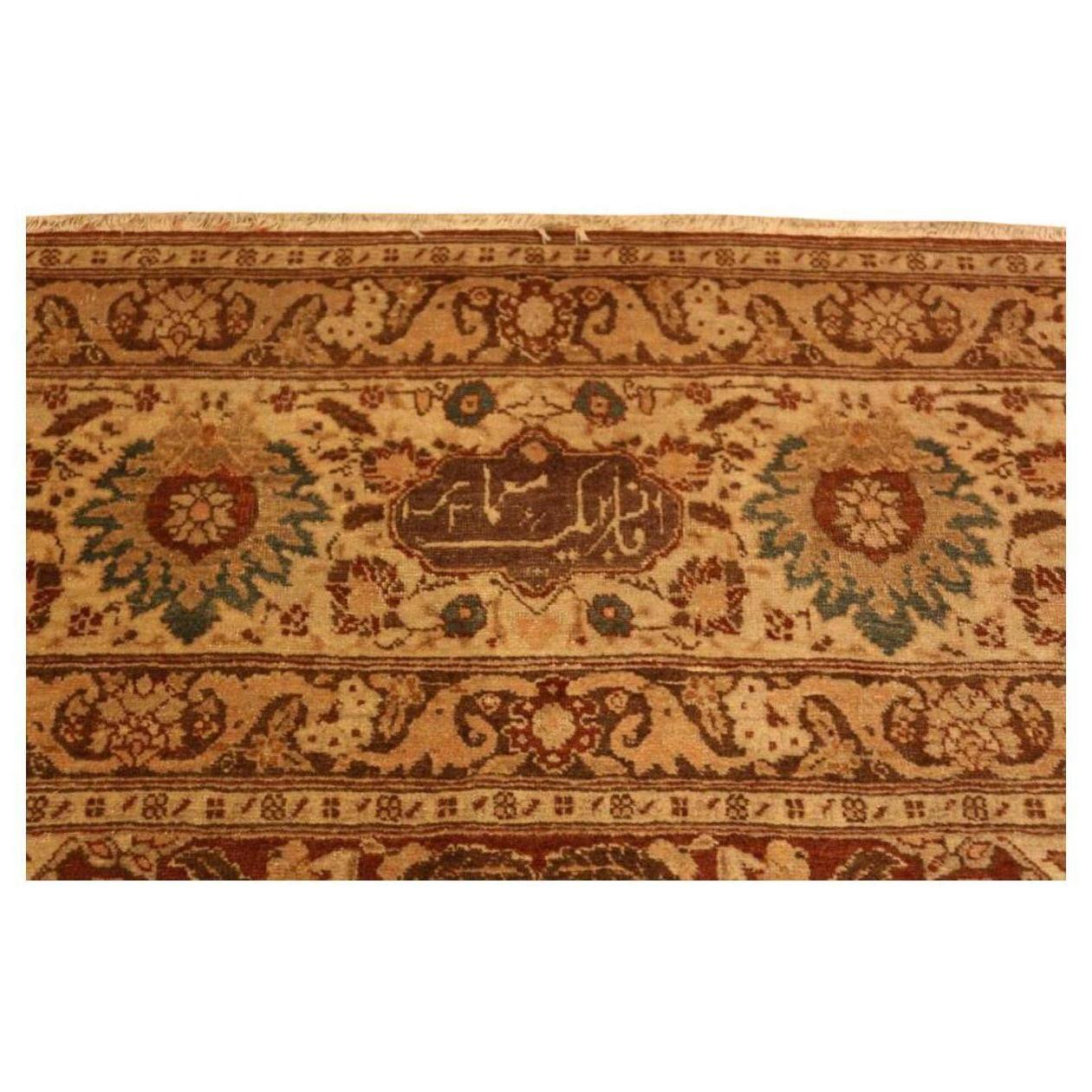 Tapis persan ancien de Tabriz du 19ème siècle en vente 1